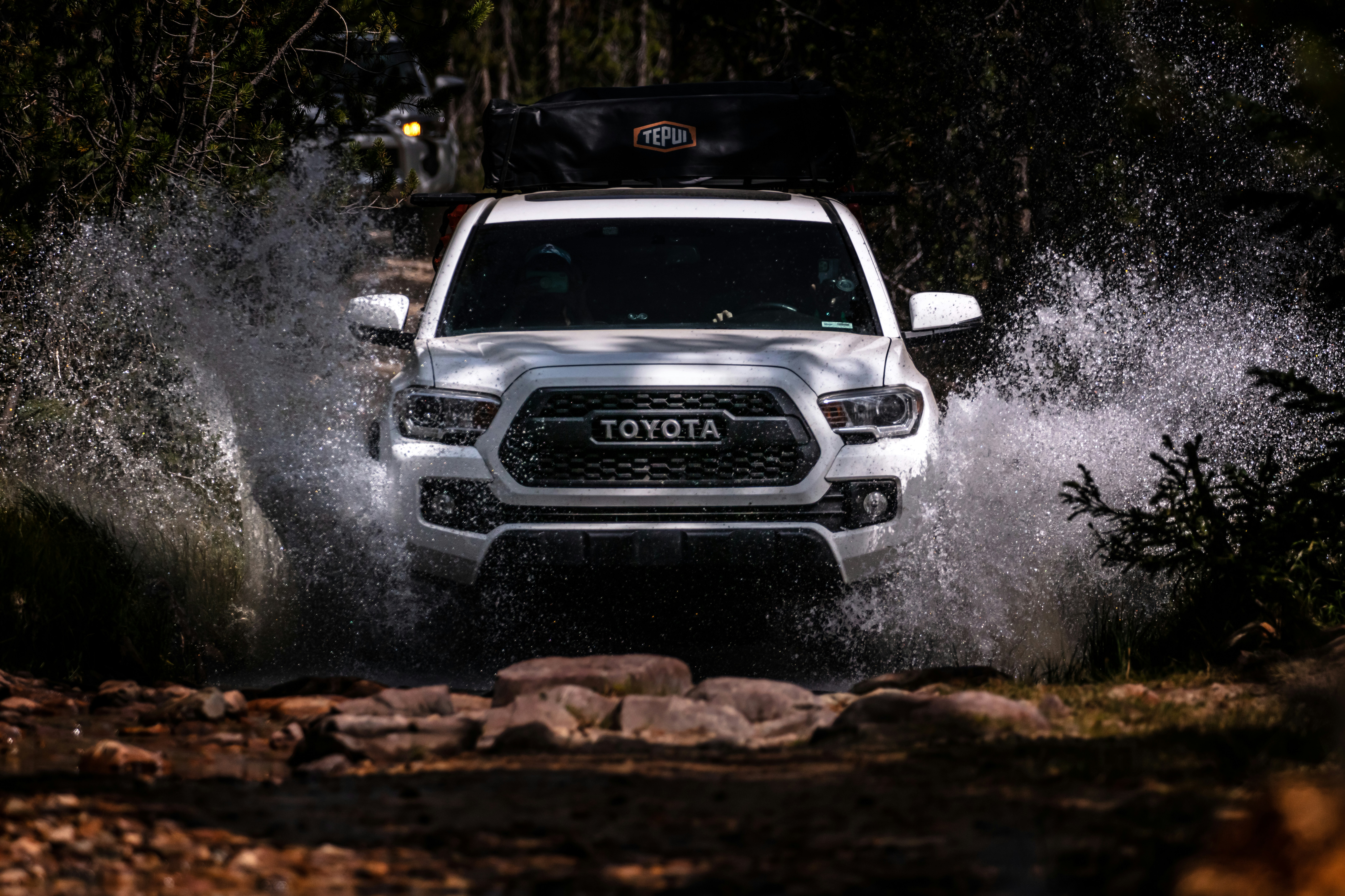 Photo by worldsbetweenlines