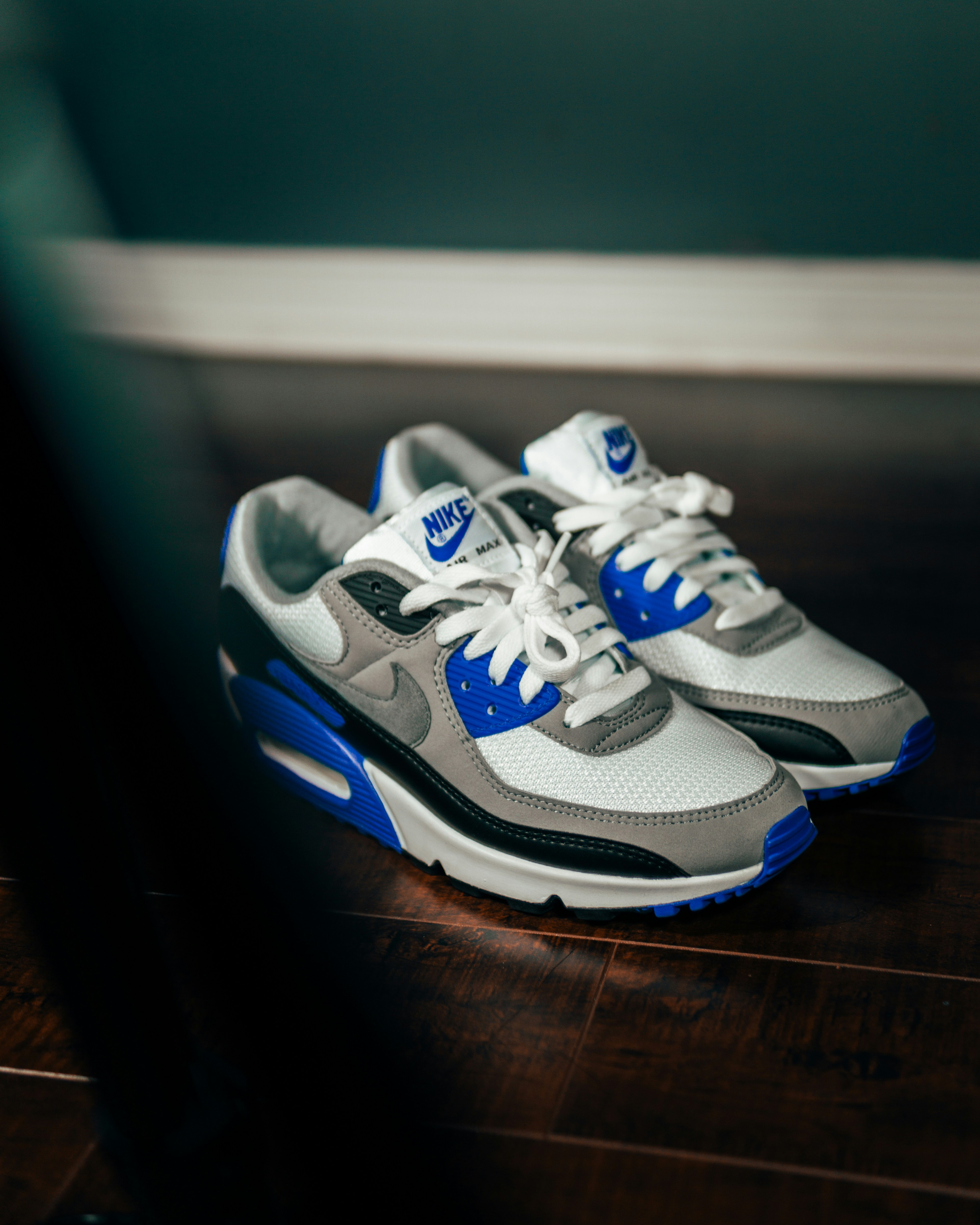 nike black and white speckled shoes