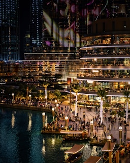 dubai mall: dubai itinerary