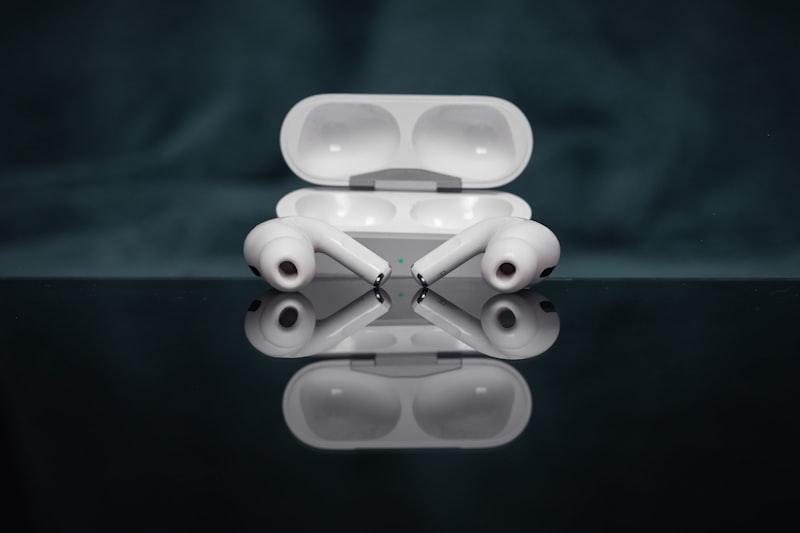 Apple AirPods Pro (2nd Gen) — With Case