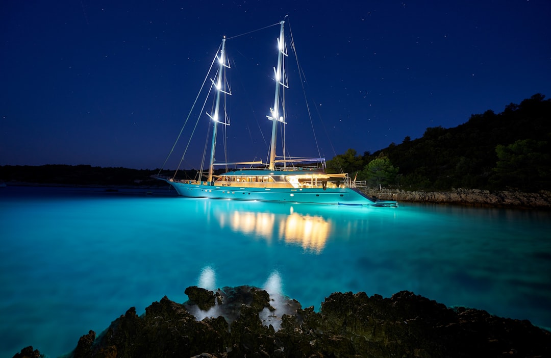 Riding the Waves: Why the Superyacht Market is Booming Despite Glob… — Riding the Waves
