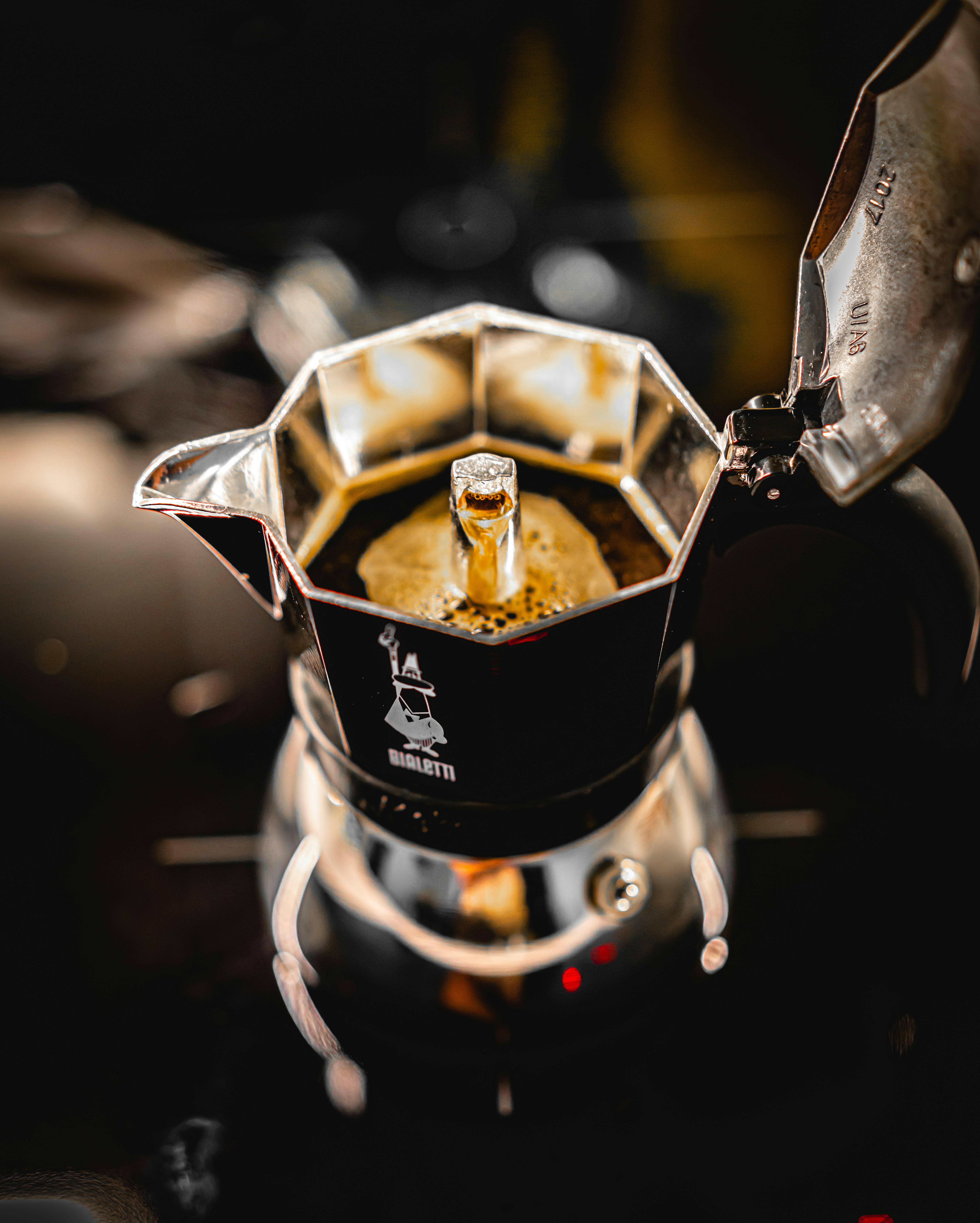 Moka Pot Pictures Download Free Images On Unsplash