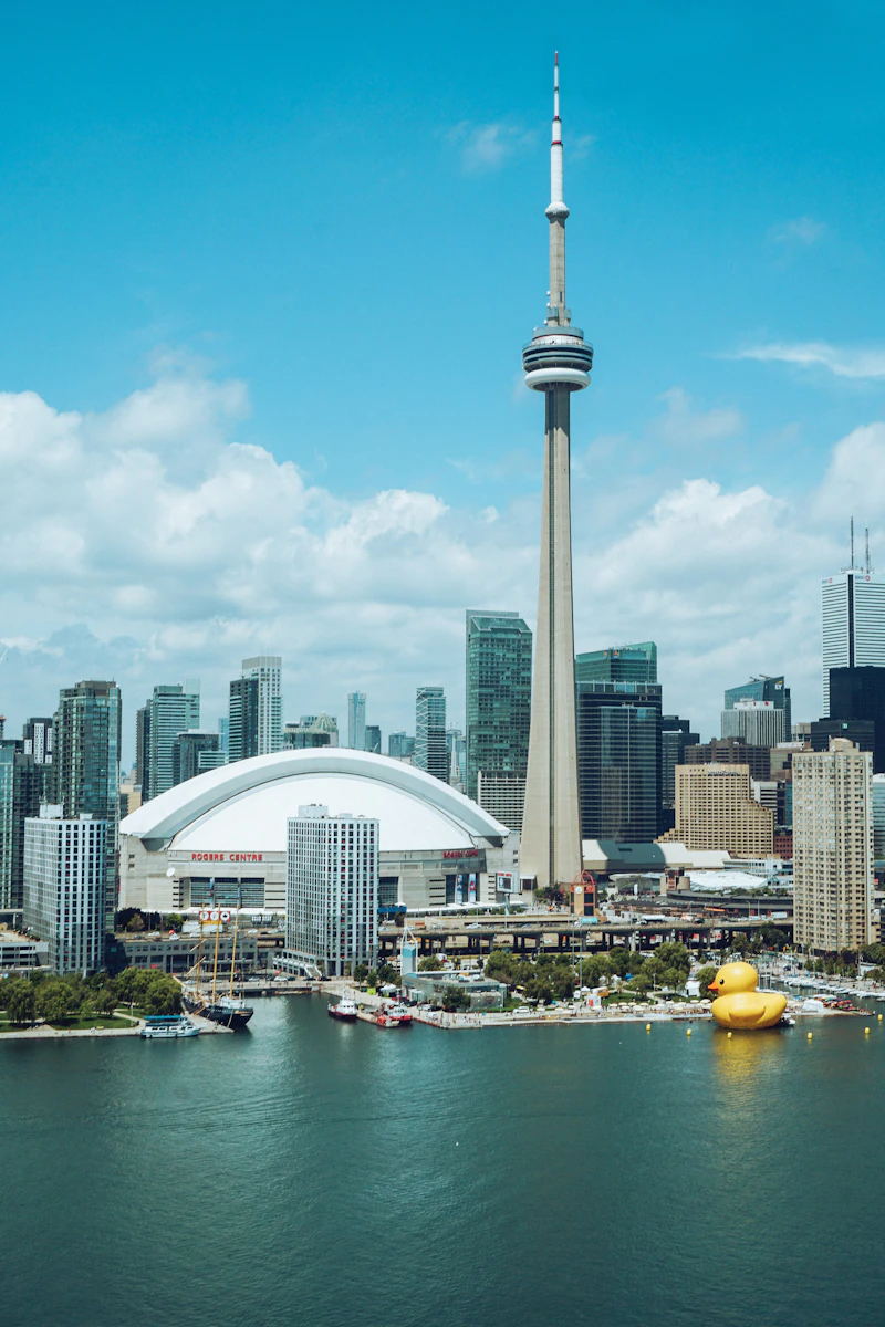 Toronto skyline with CN Tower, best social media marketing agencies in Toronto 2026