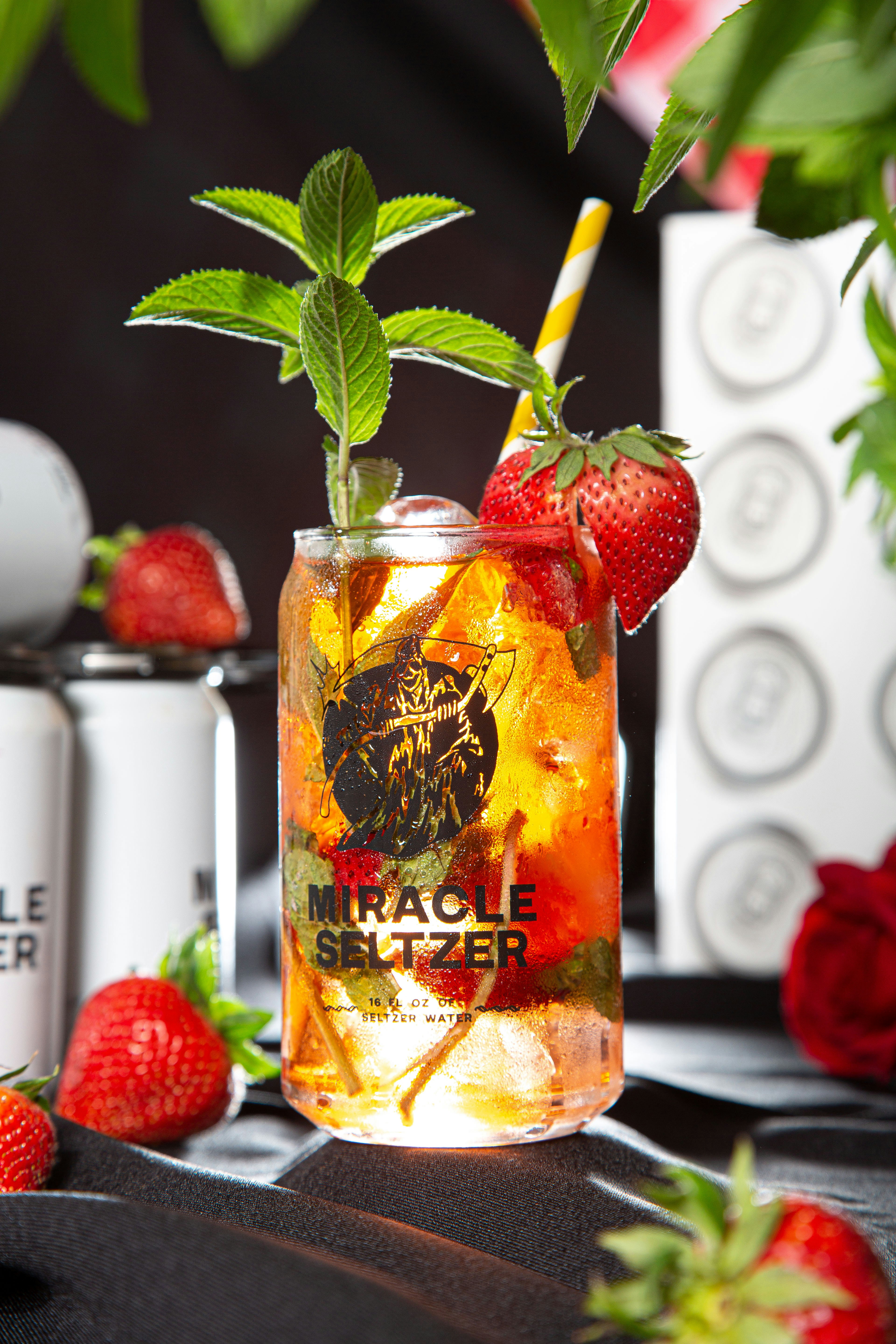 strawberry juice in clear drinking glass
