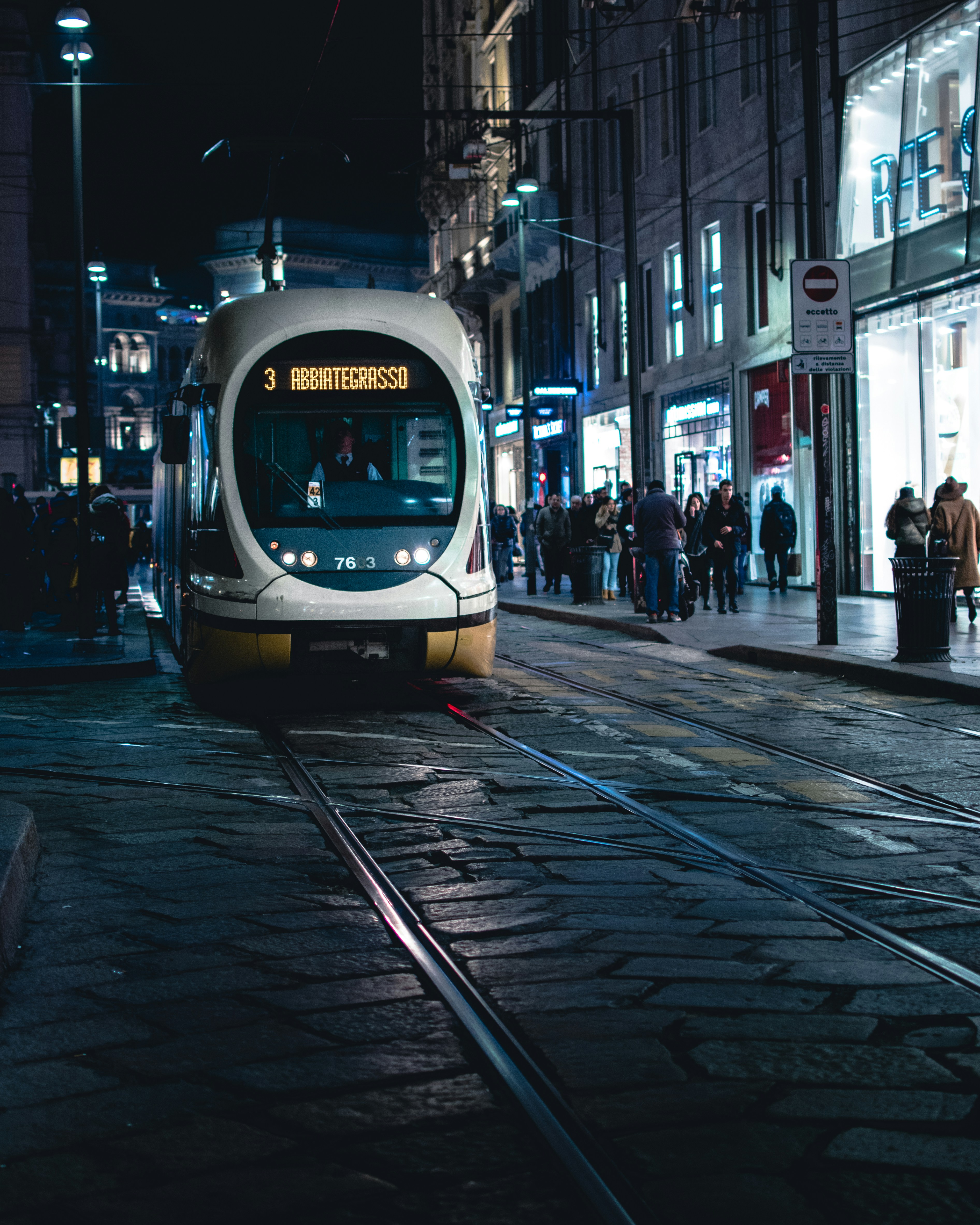 Photo by daijiumemoto