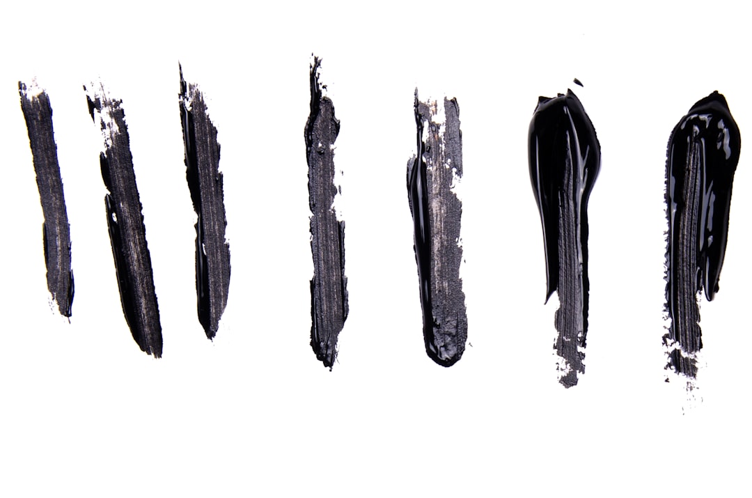  gray and black tree stem brush
