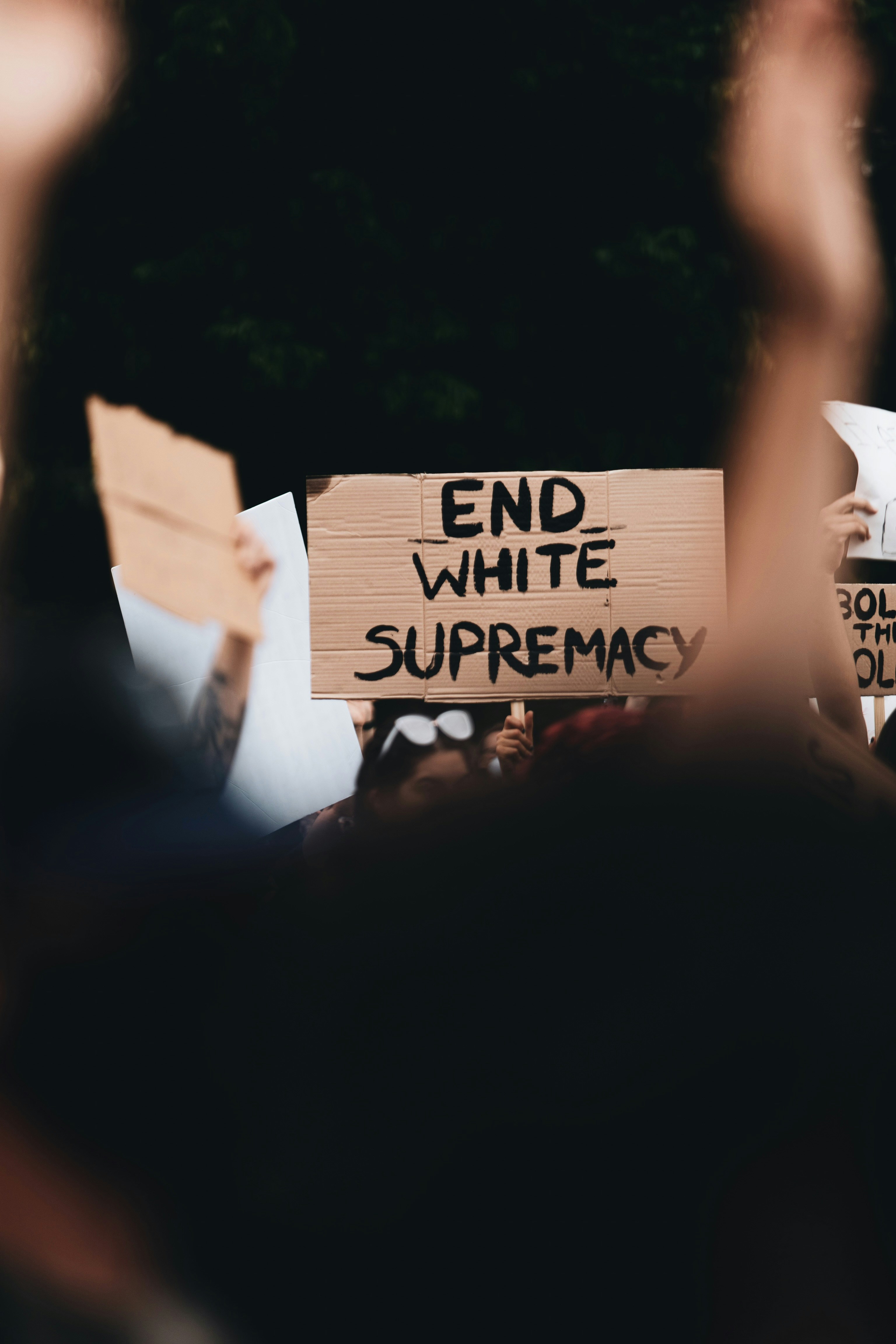 Comment prévenir racisme dans