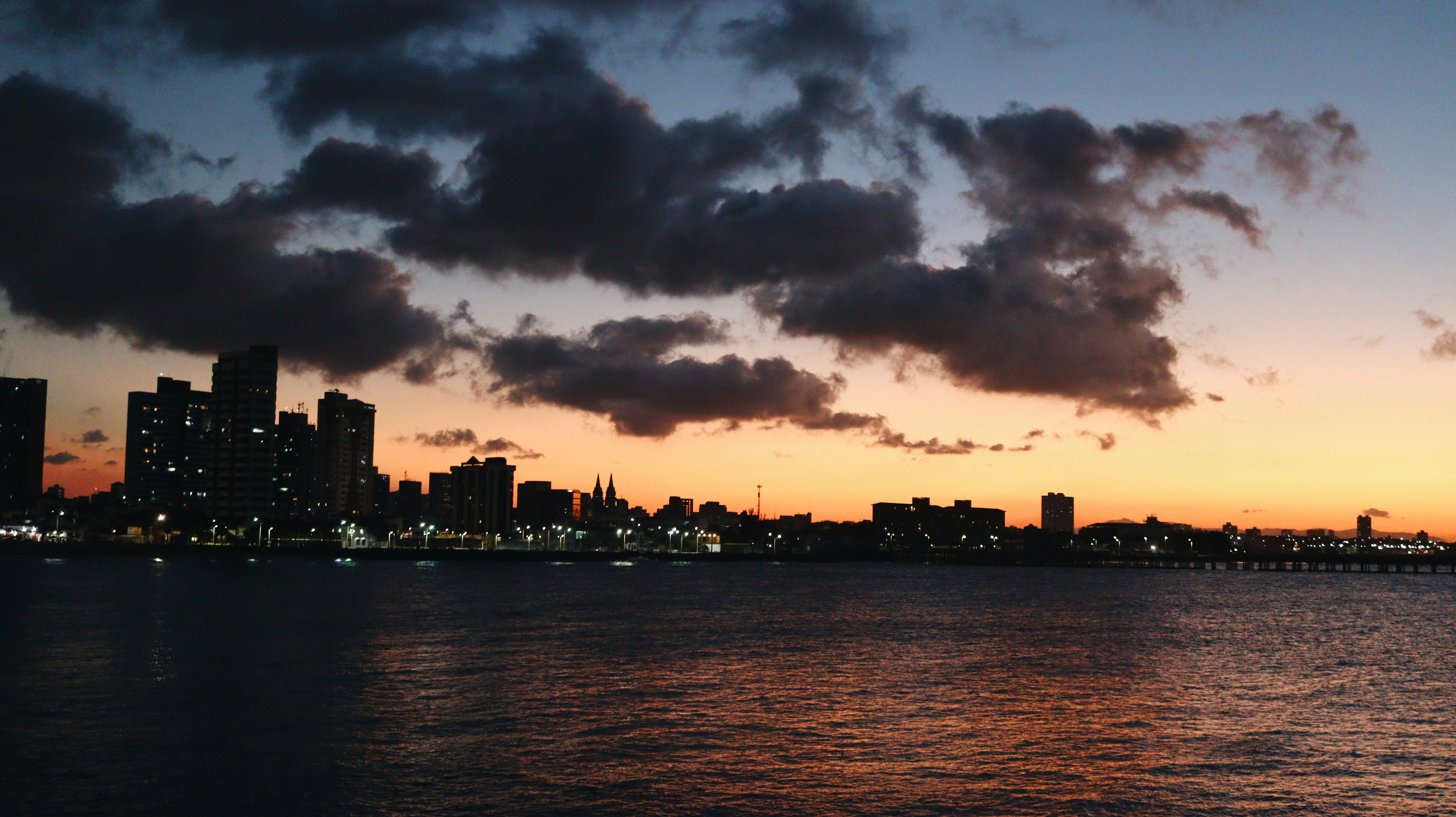 Photo by nathanareboucas