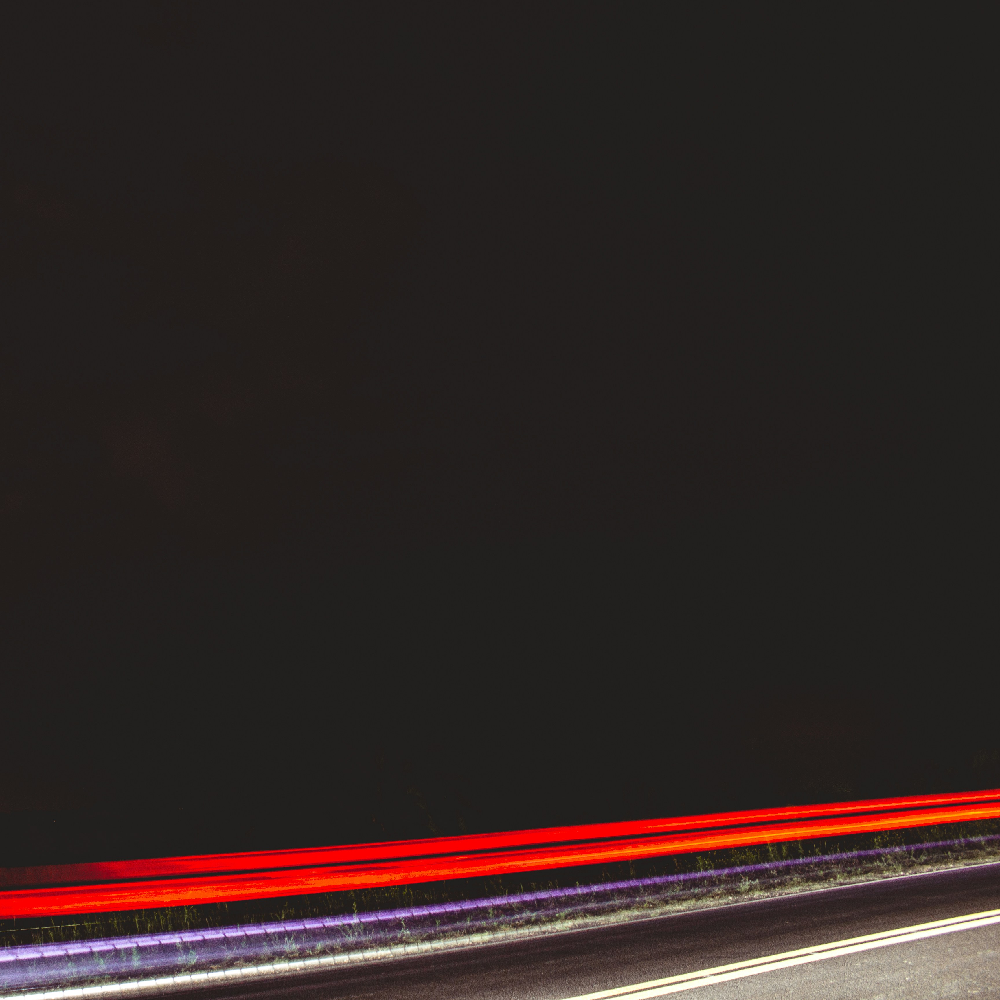 red and white light streaks