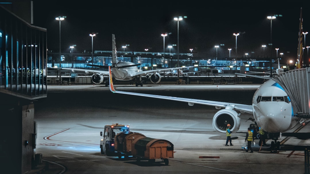 8 Strategies to Score Flight Upgrades