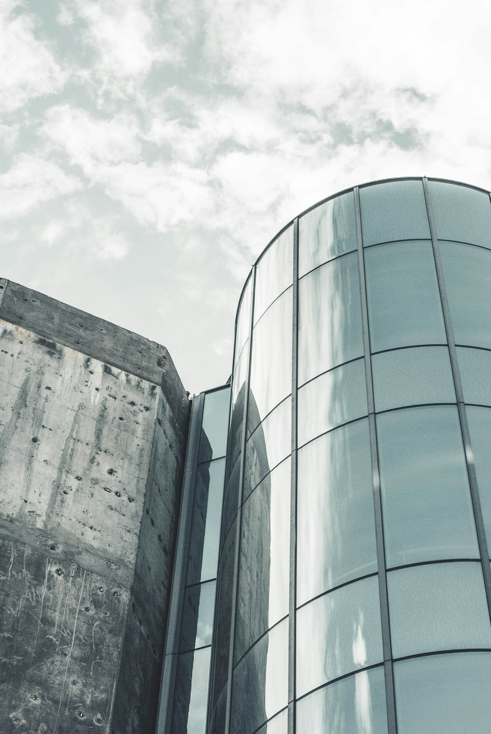 gray concrete building under blue sky during daytime