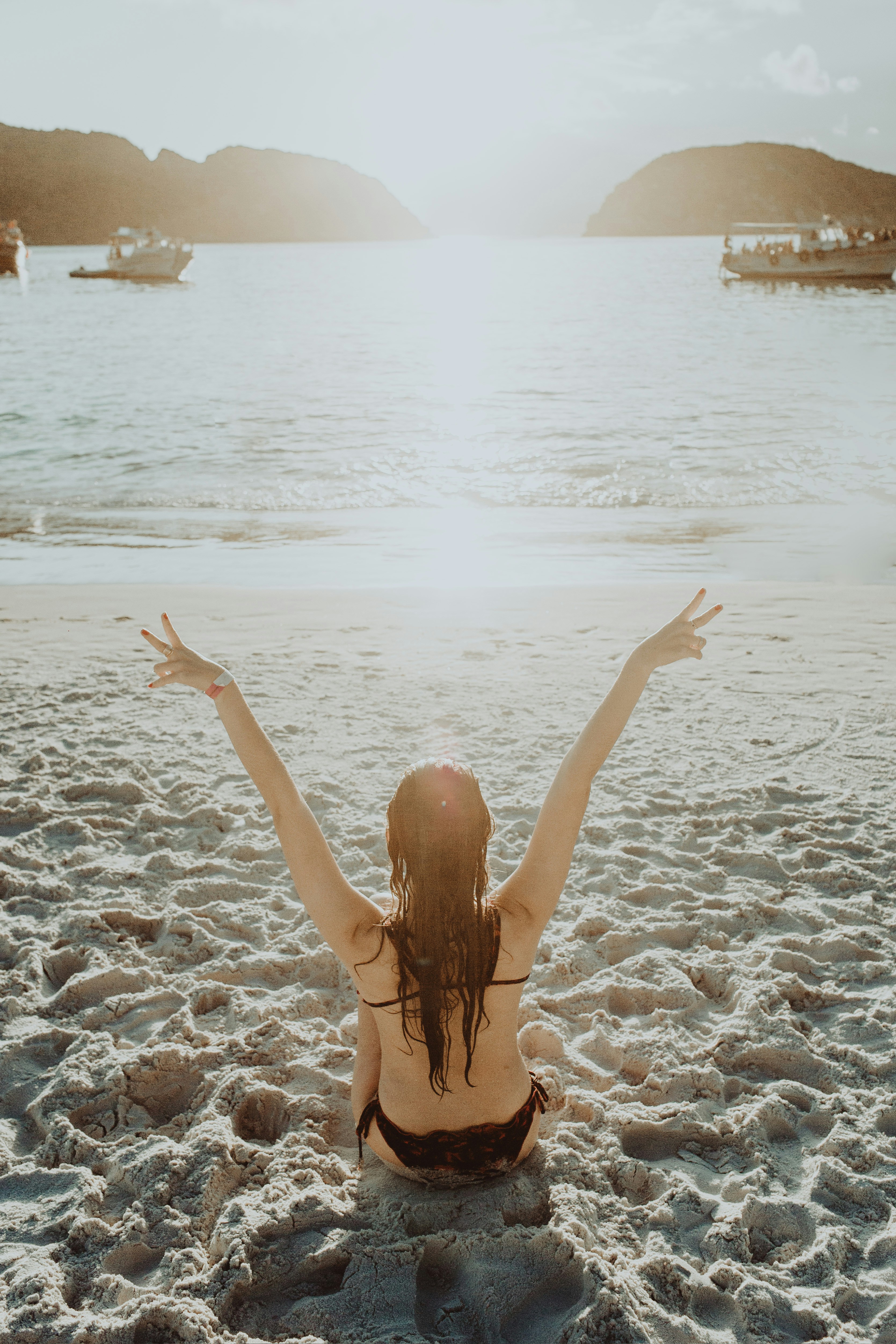 Choose from a curated selection of water wallpapers for your mobile and desktop screens. Always free on Unsplash.