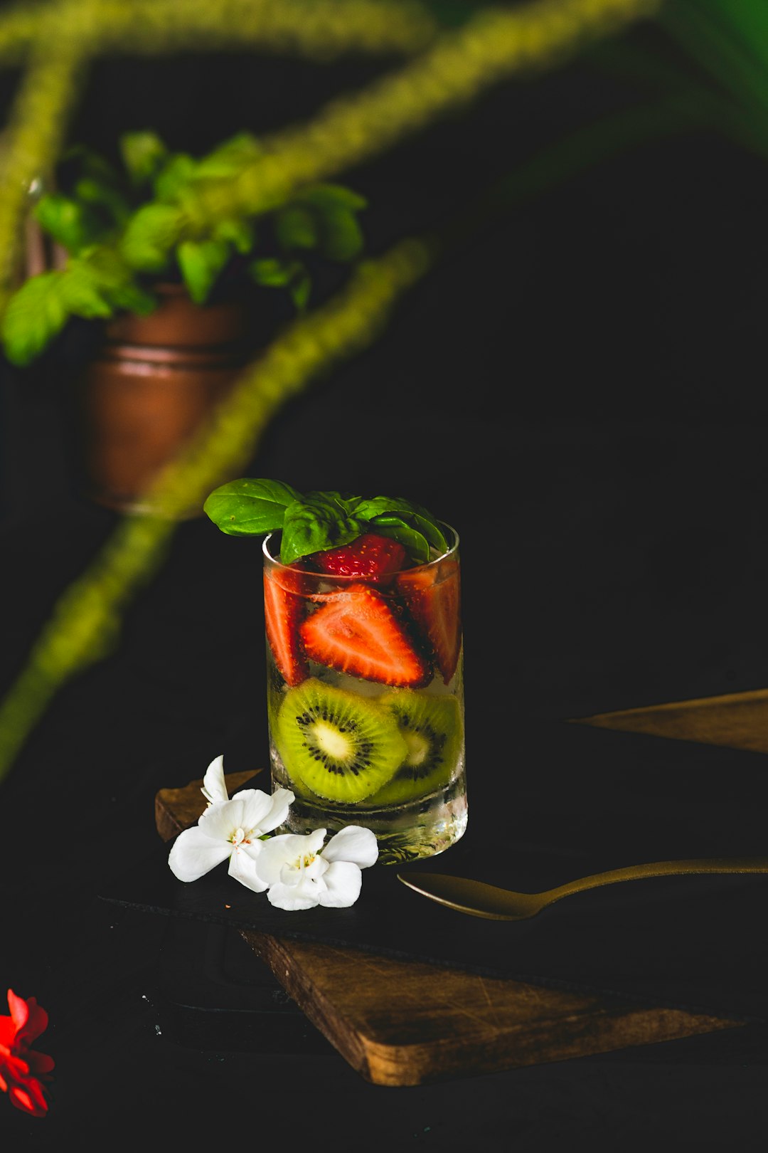 red and green apple can on brown wooden table