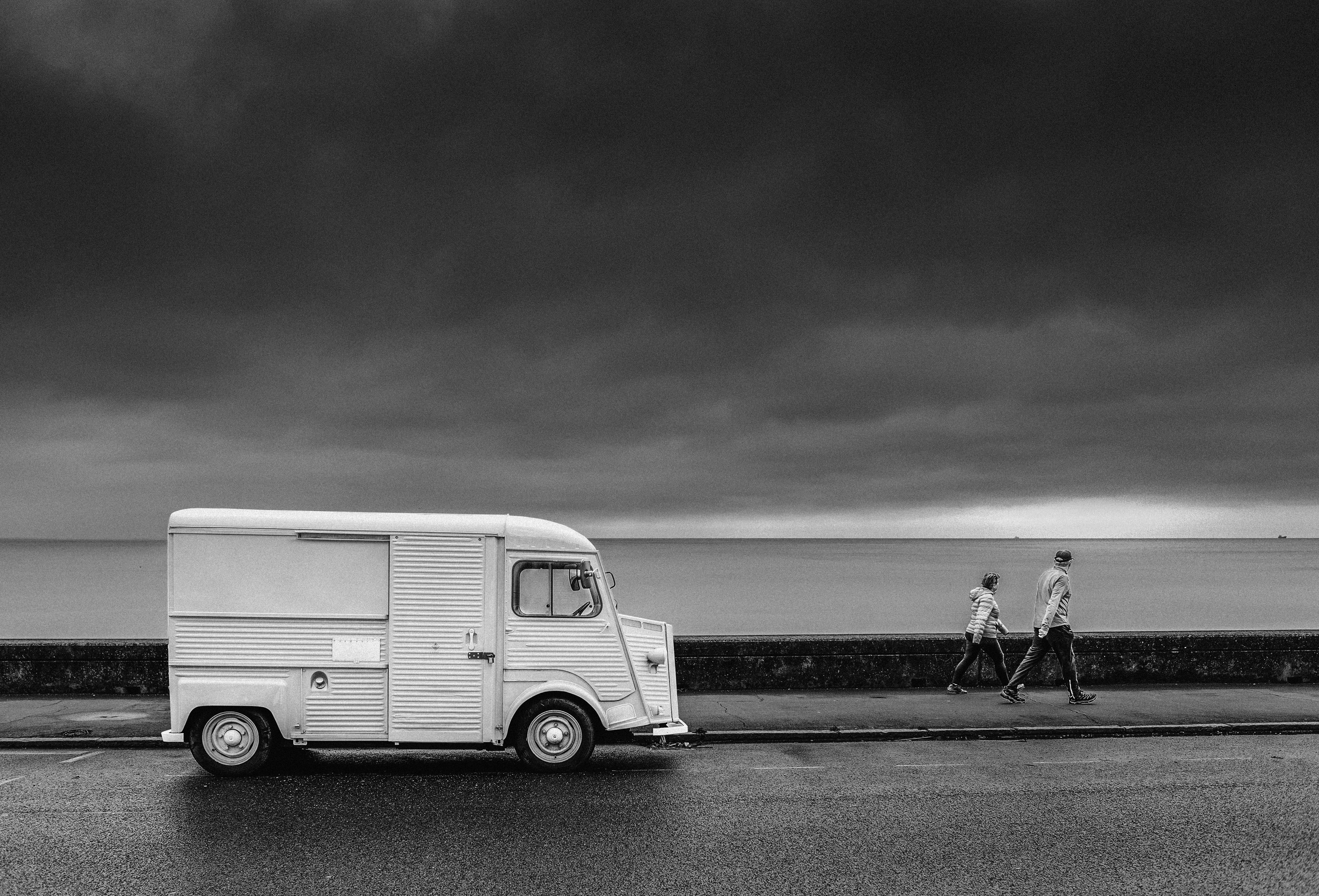 vintage van wallpaper, wallpaper, Scooby Doo Mystery Machine: A Colorful History 4