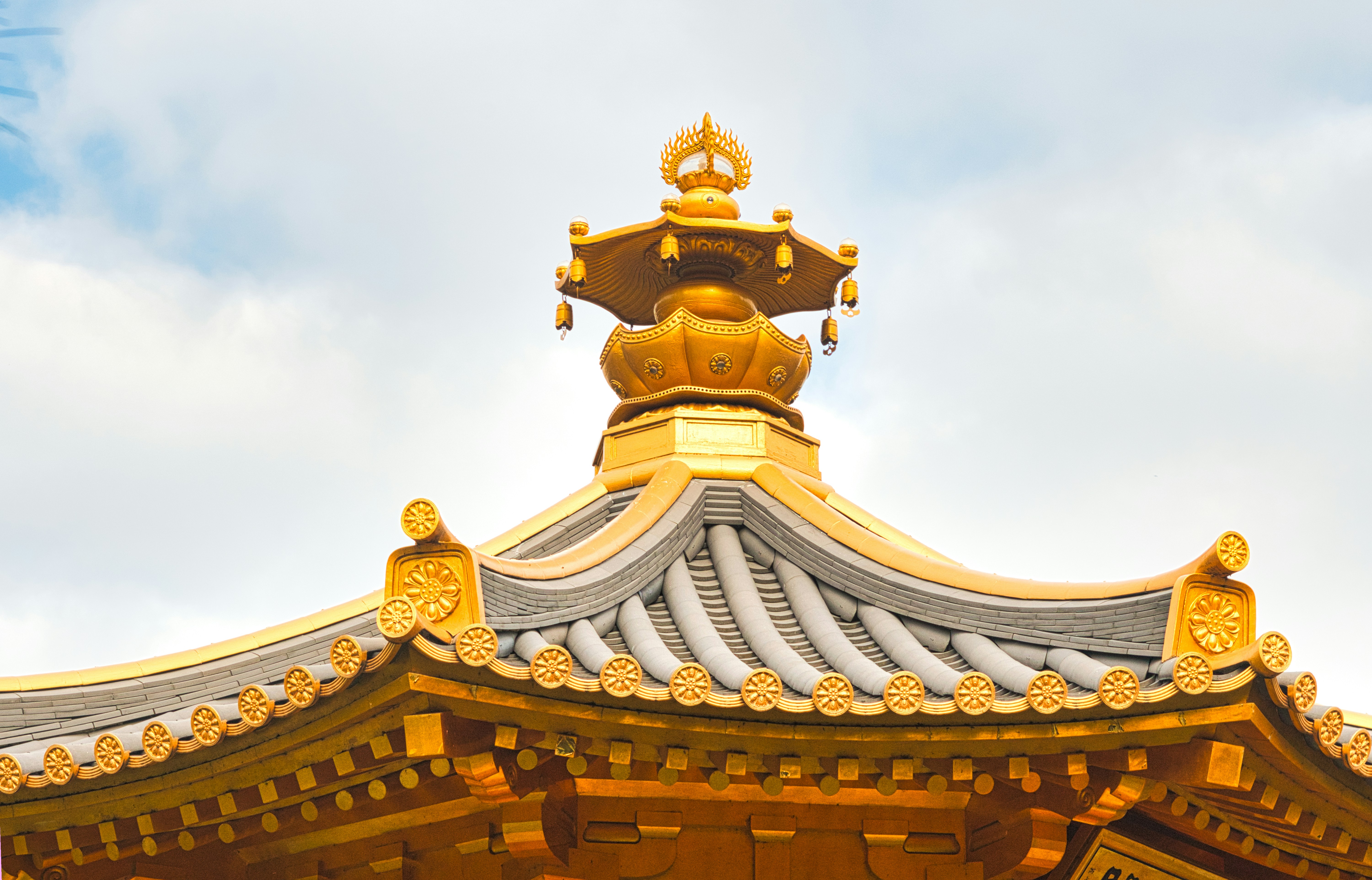 Photo by thomaskinto