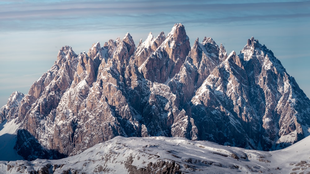 brown and white mountain ranges