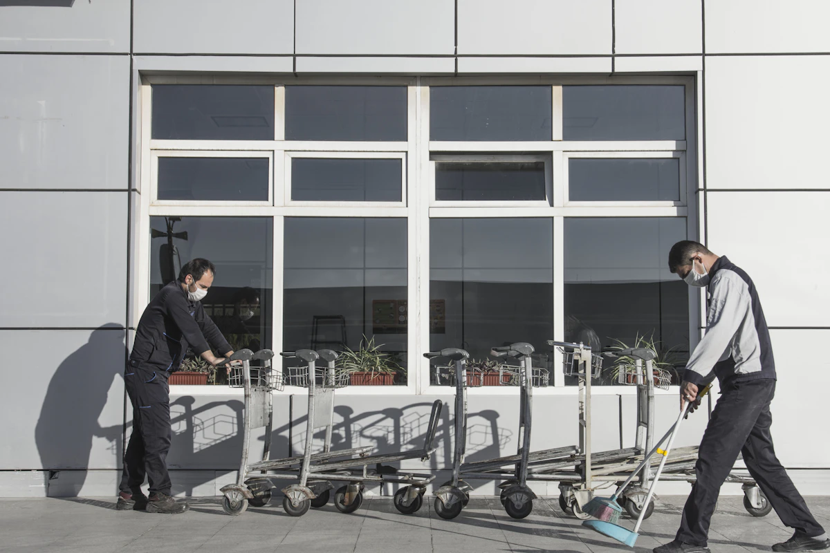 Payment Reminder Software Cuts DSO 40% for Cleaners 2026
