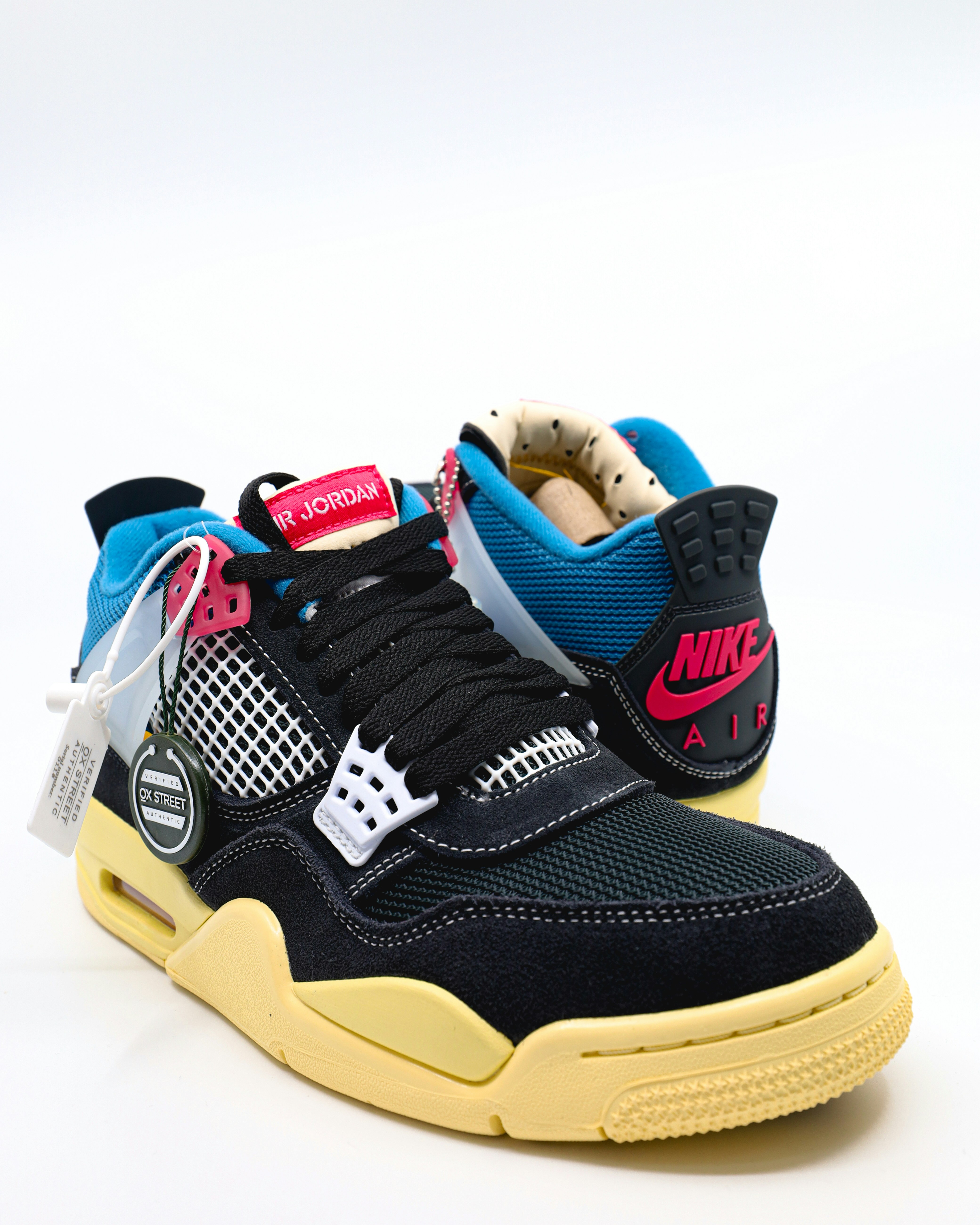 Nike Air Max en blanco y negro