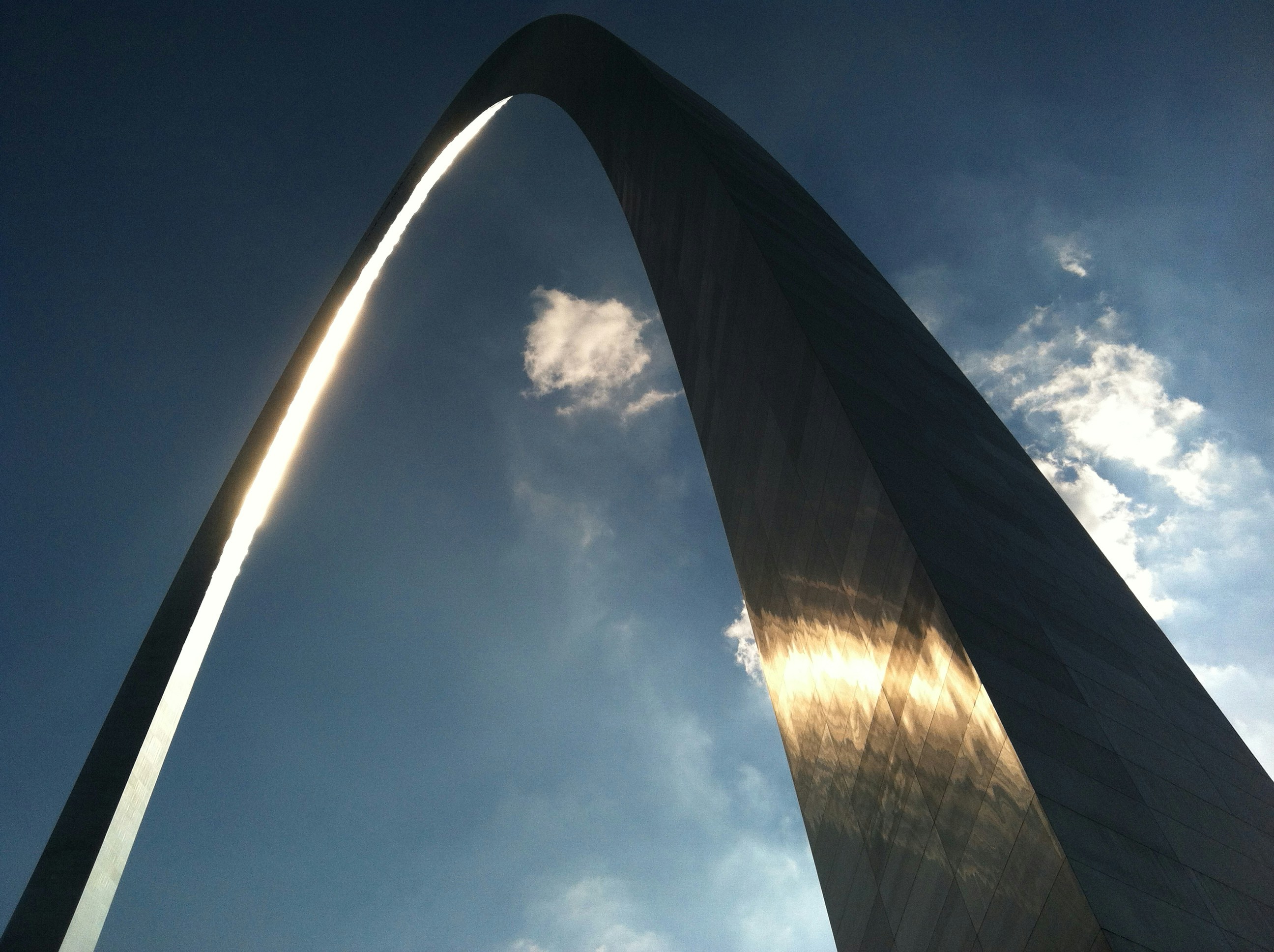 black and white clouds during daytime