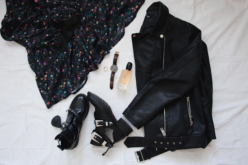 The autumn capsule: twelve pieces, forty outfits