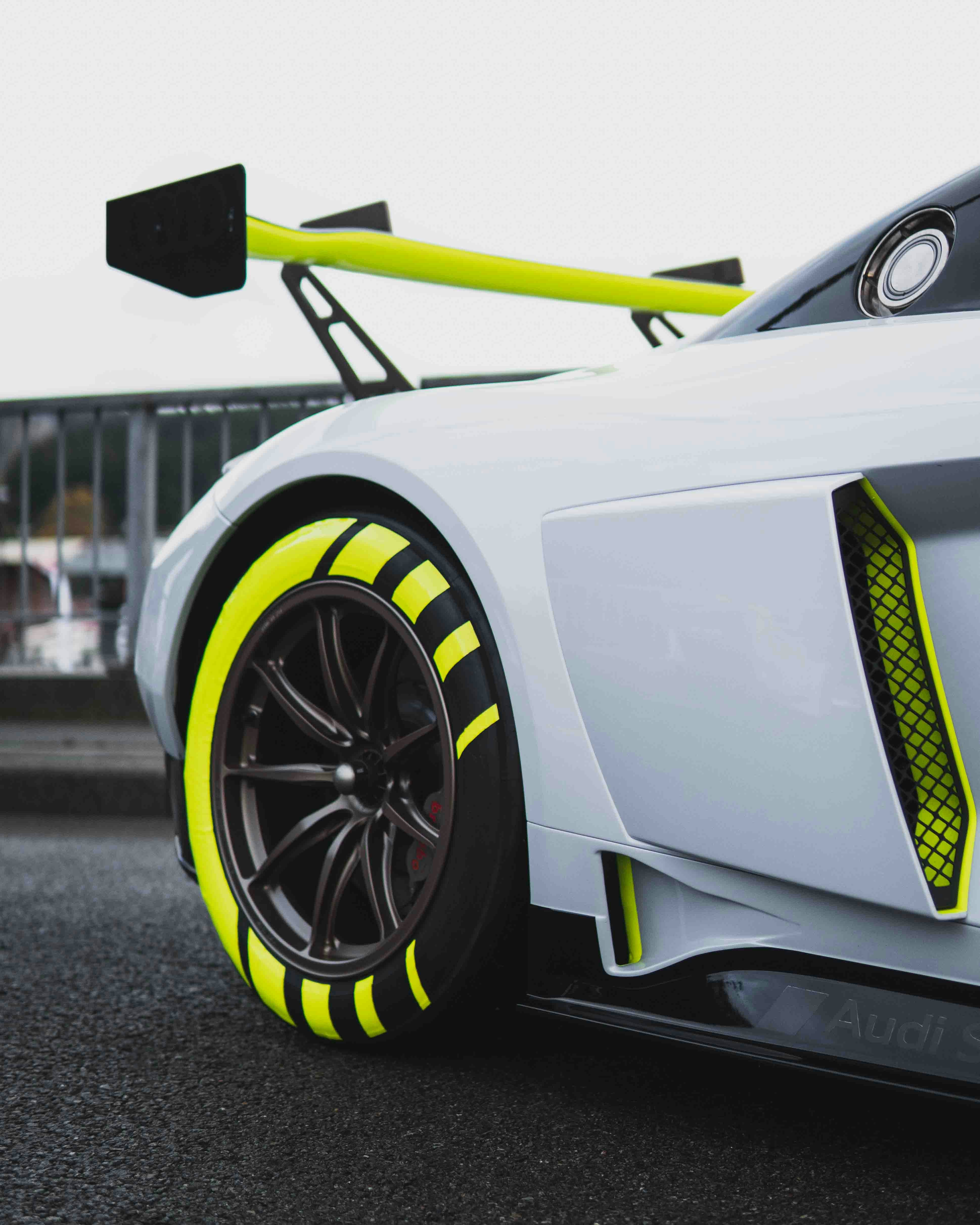 Google Classroom vs Canvas vs Schoology: 2026 Comparative Review