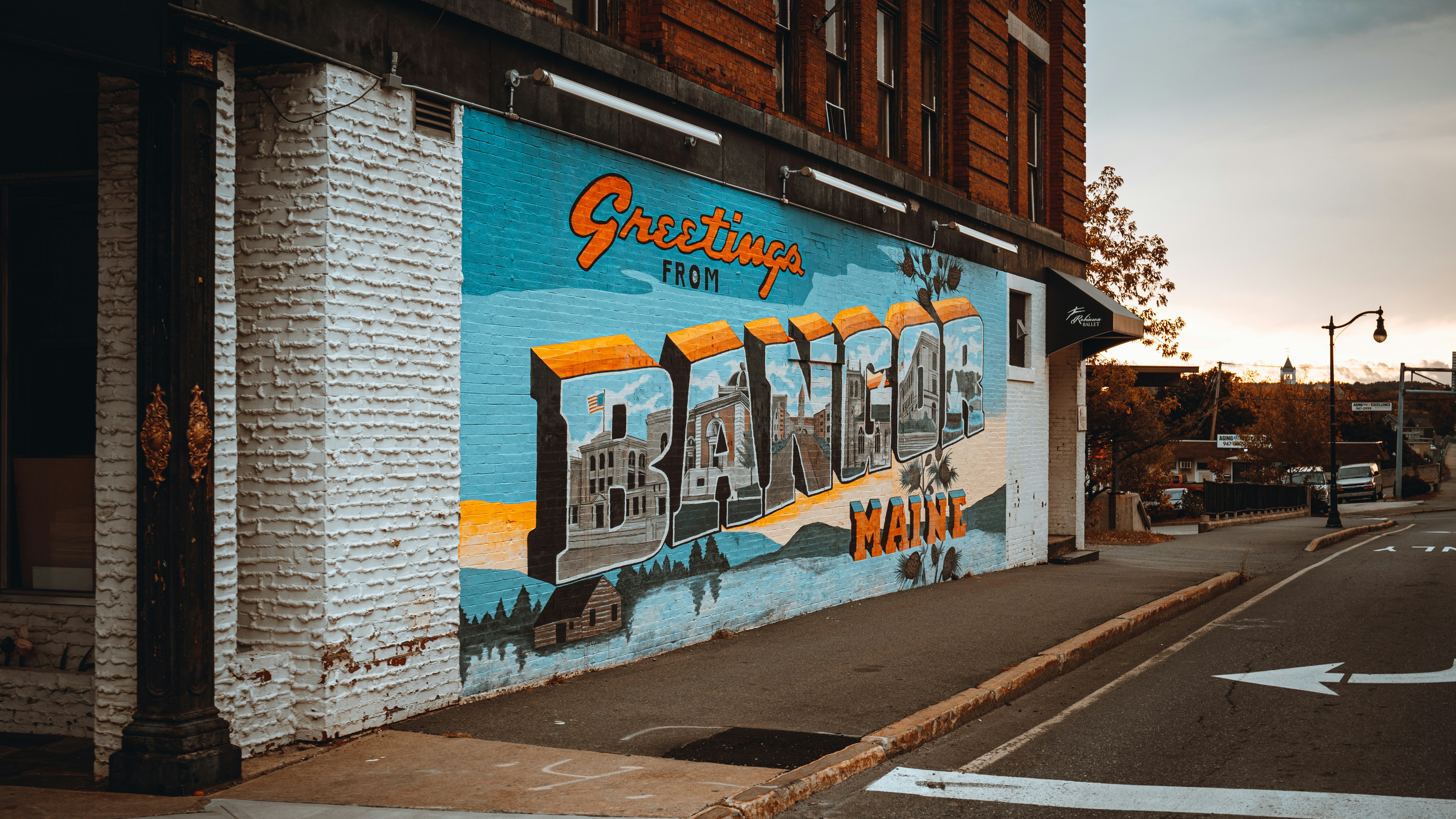 blue and white wall graffiti