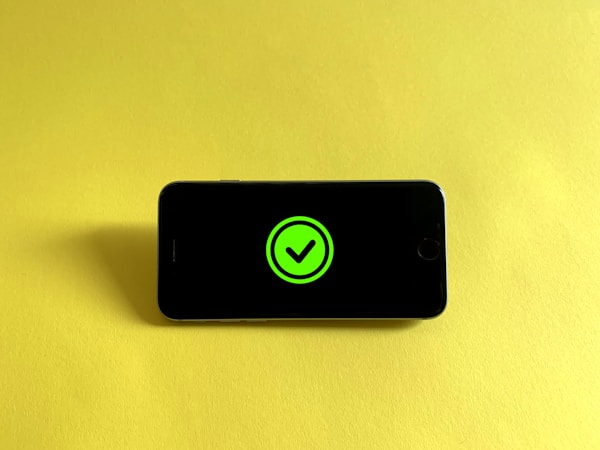 Safe/Secure/Smartphone. Use this image for free. Please link to Free-Hotspot.com. Attribution is appreciated.by Franck