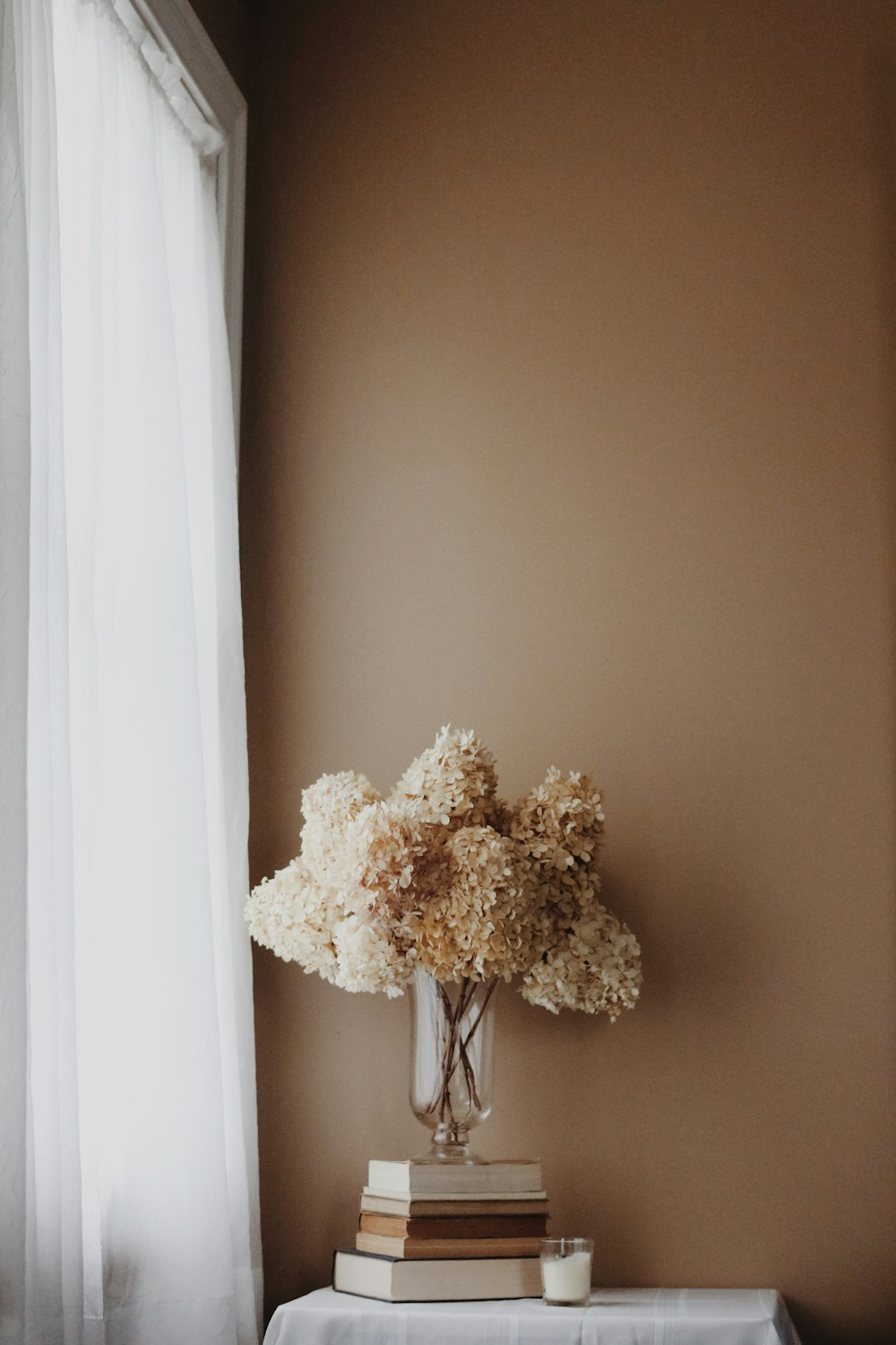 white and brown floral wreath