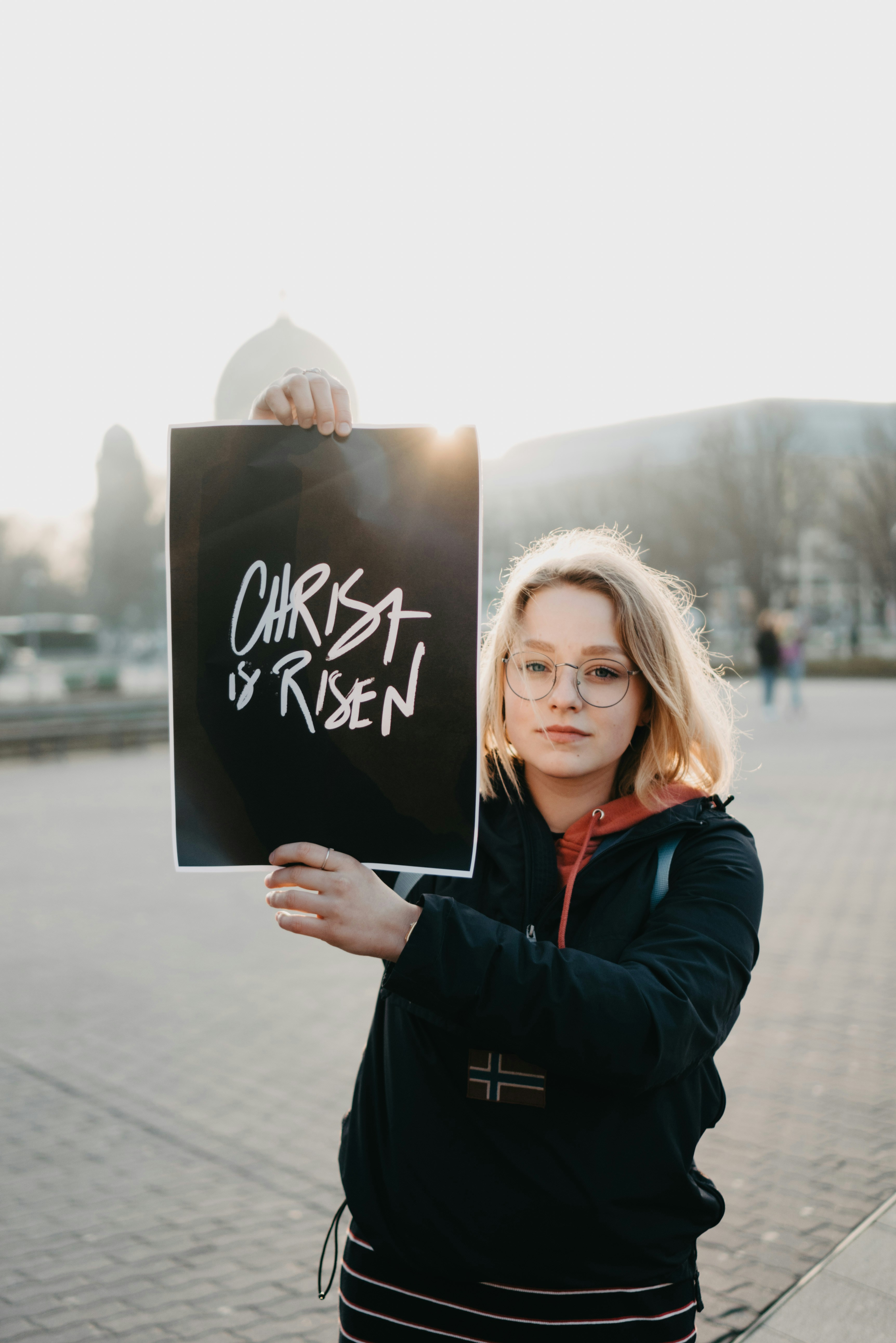 Jesus Christ: risen, ascended and enthroned