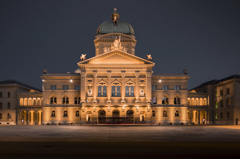 Switzerland extends protection status S to 2028, and ties new grants to Ukrainian military obligations