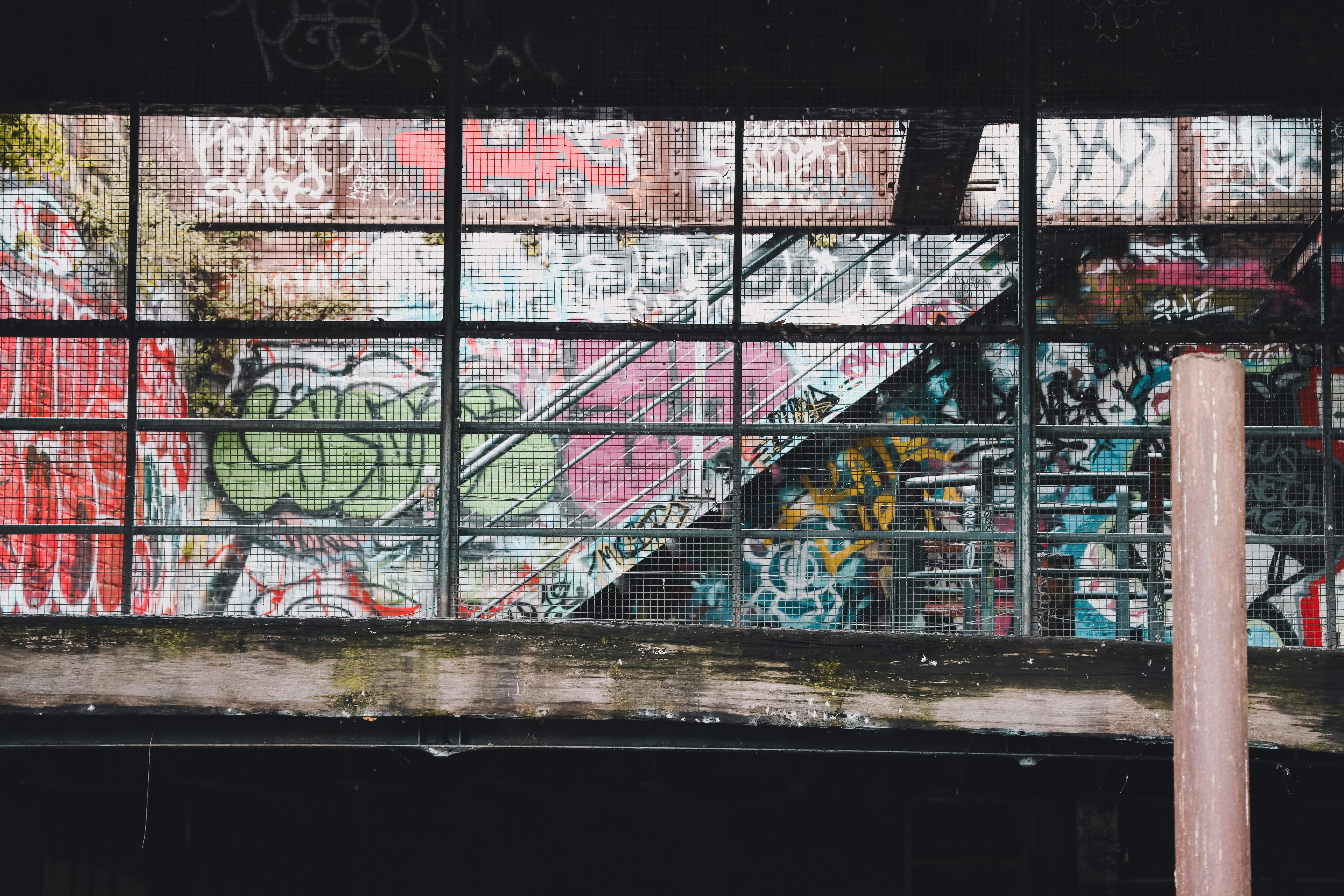 blue-red-and-green-graffiti-on-wall