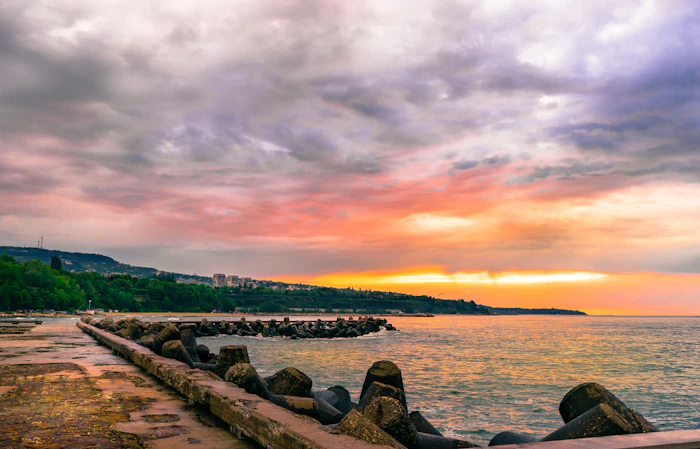 Best Glamping Spots Near Varna for a Night Under the Stars