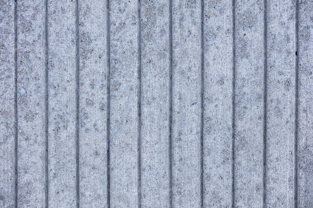 gray and white concrete wall