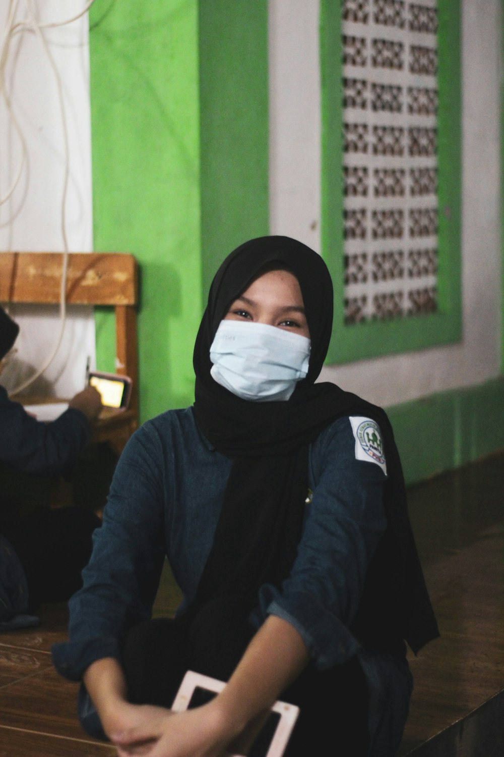 woman in black hijab and abaya