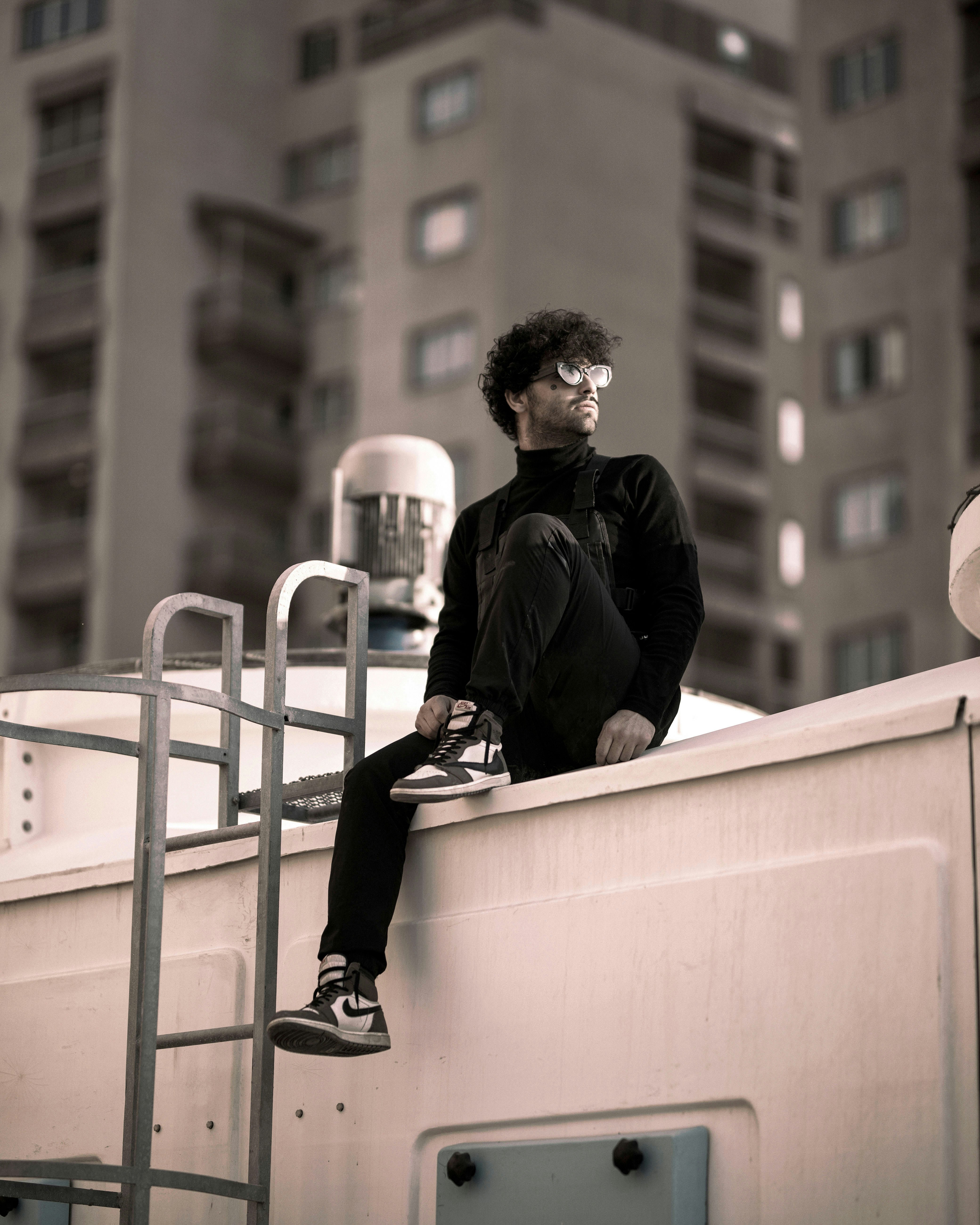 Photo by alirezaesmaeeli