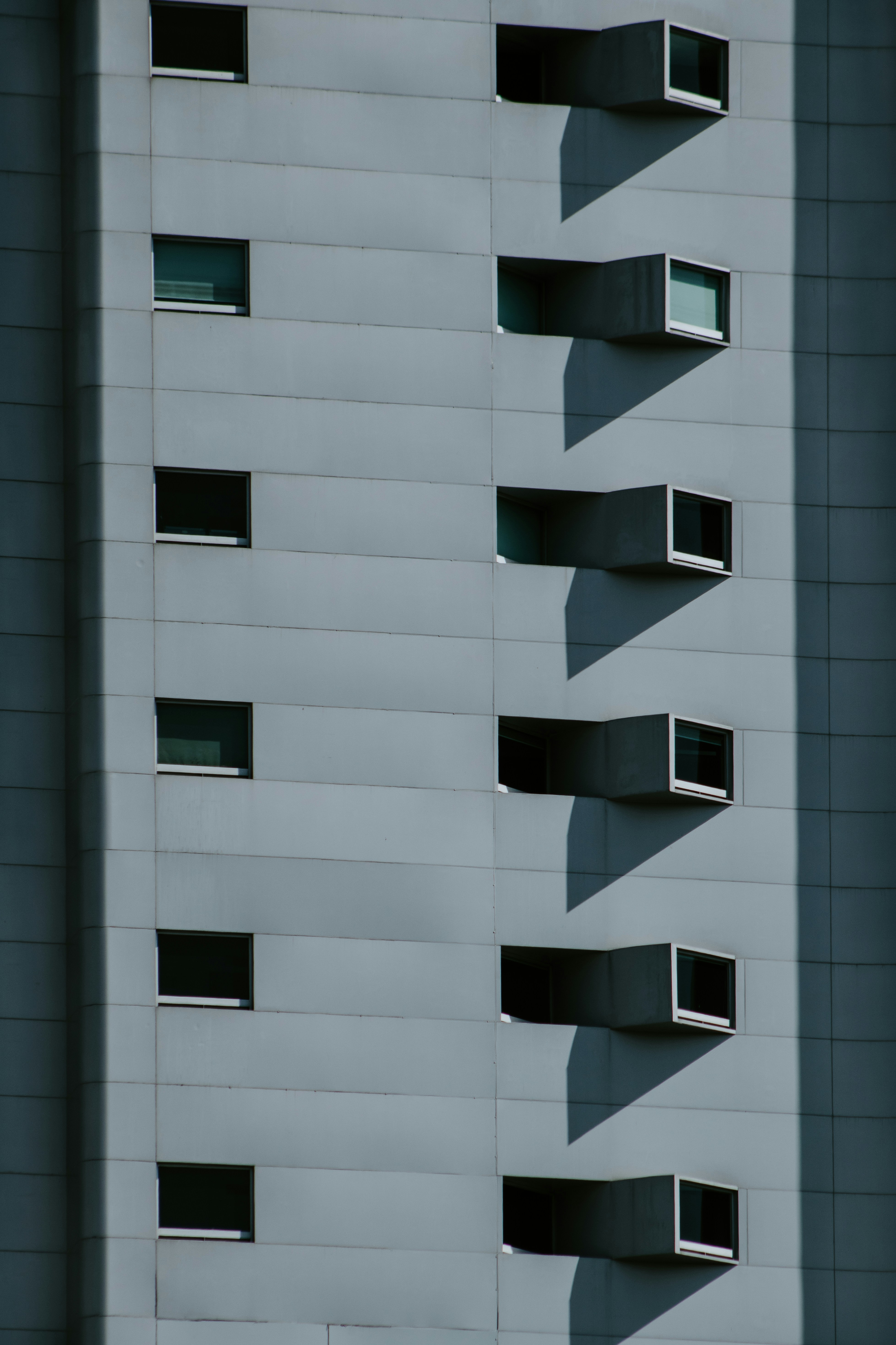 gray-concrete-building-during-daytime