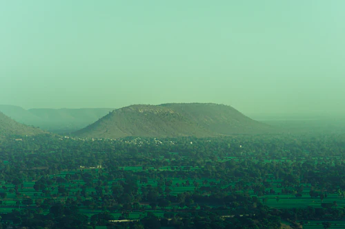 Green hills under a pale sky in the countryside around Aurangabad