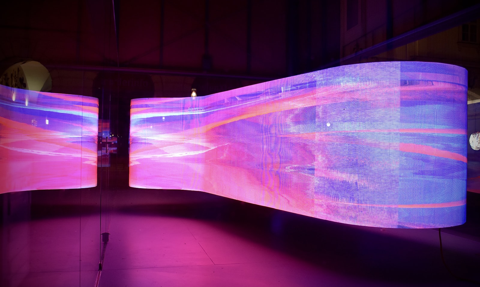 OLED vs QLED: Which TV Is Better For Your Living Room?