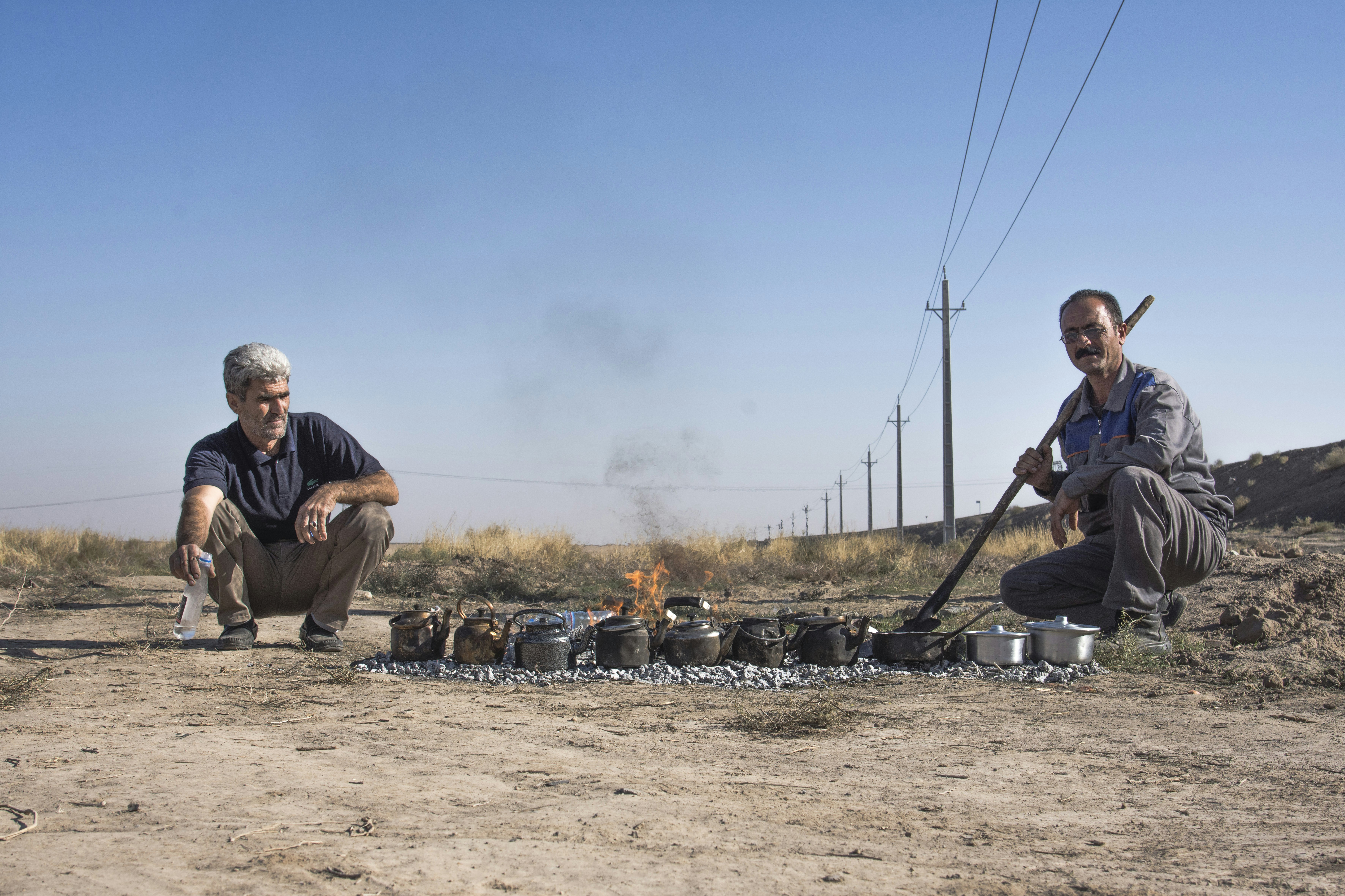 Ultimate Guide to Surviving Saharan Heat Hydration and Gear Essentials