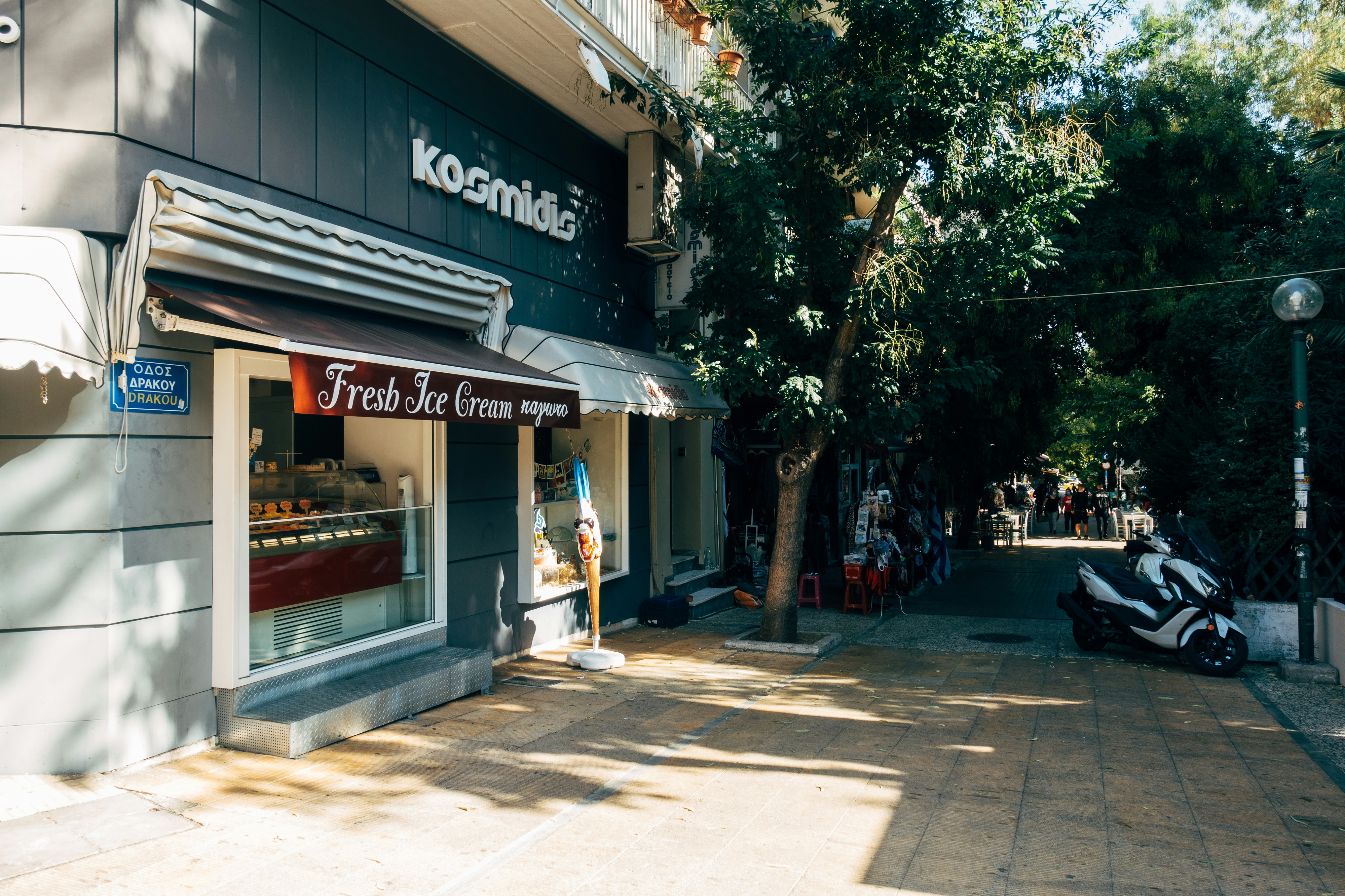 Ταχυμεταφορές στην Αθήνα για καταστήματα