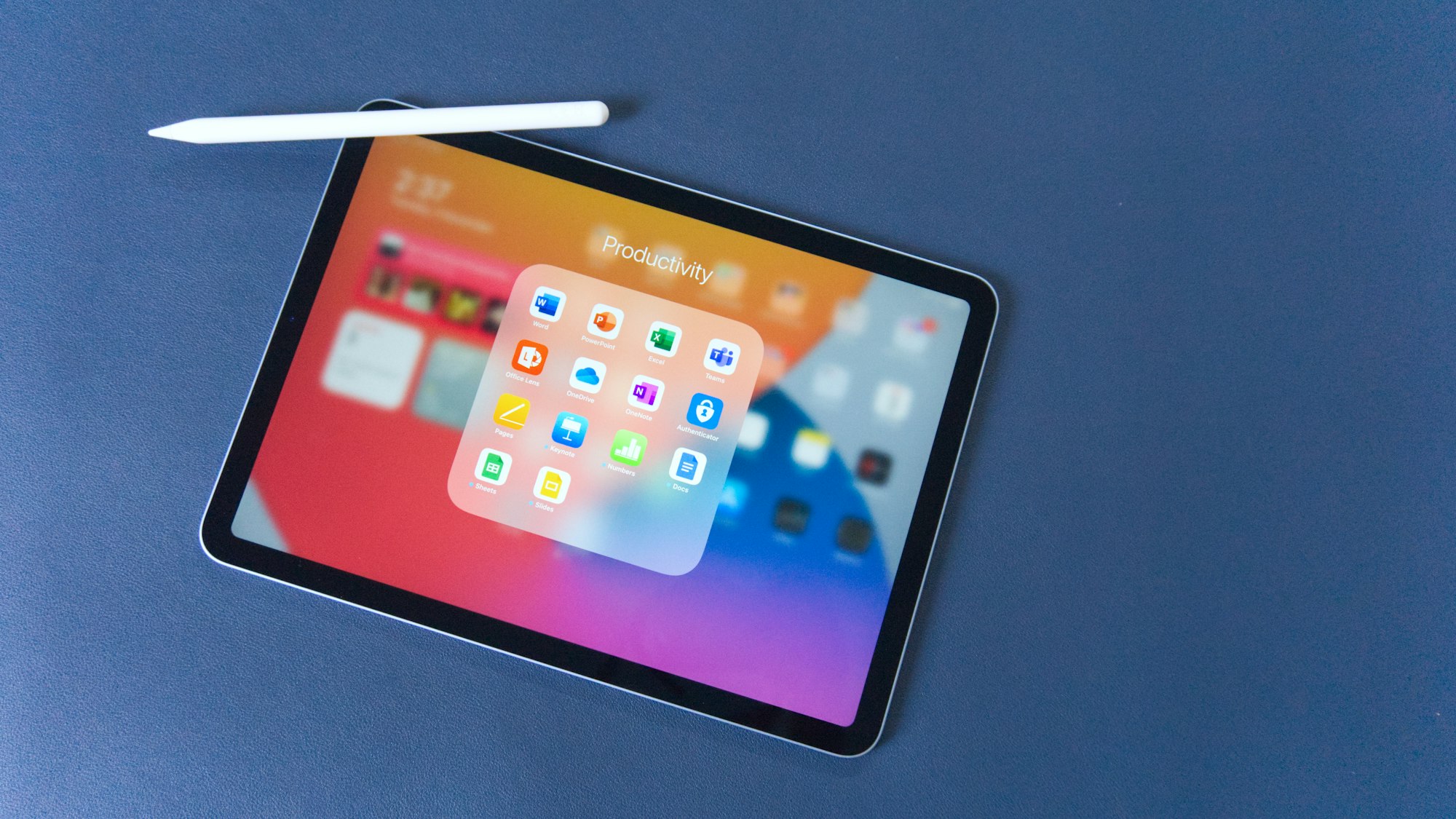 iPad Air 4th Generation showing Productivity Apps With Apple Pencil 2nd Generation
