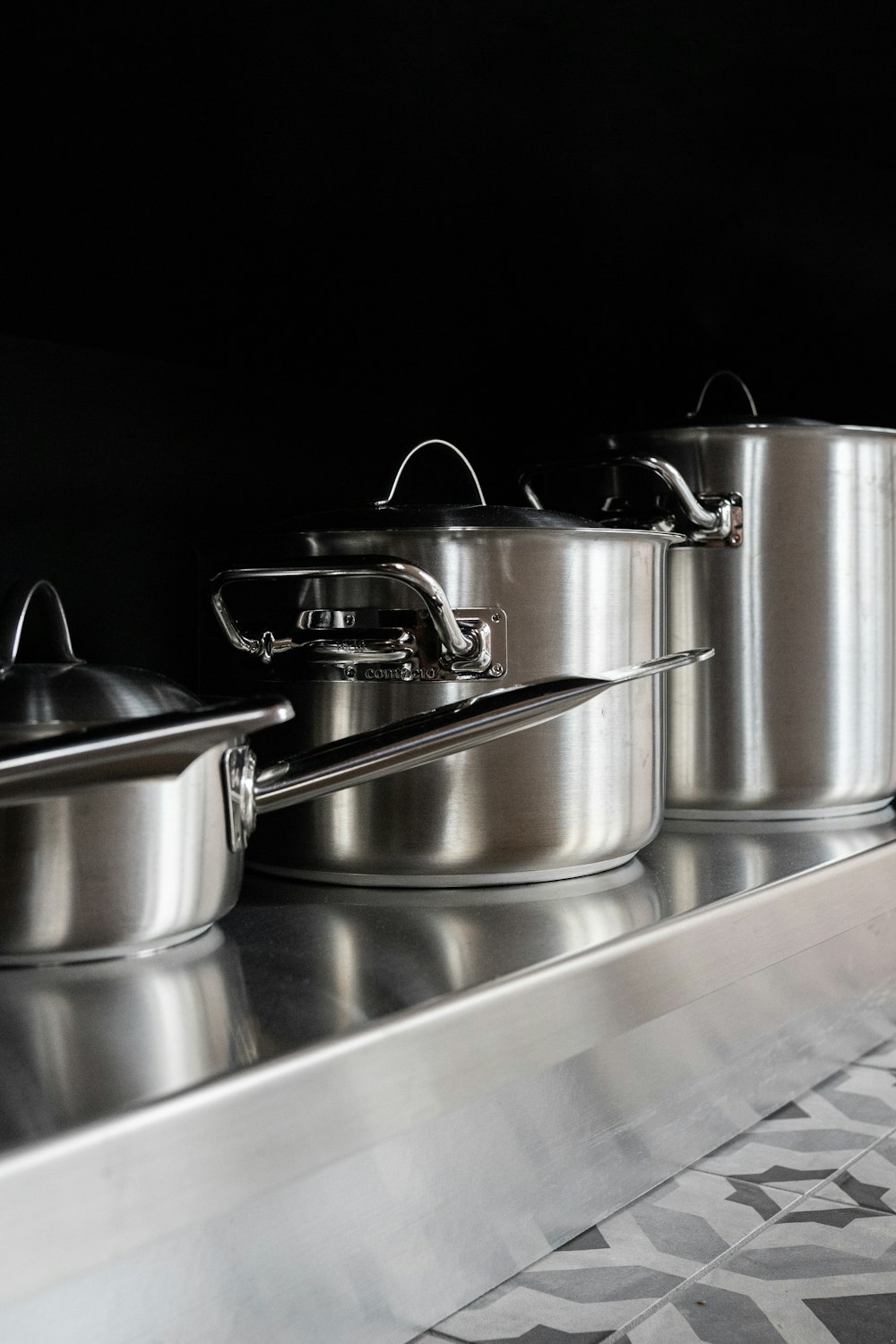 84,200+ Stainless Steel Kitchen Stock Photos, Pictures & Royalty
