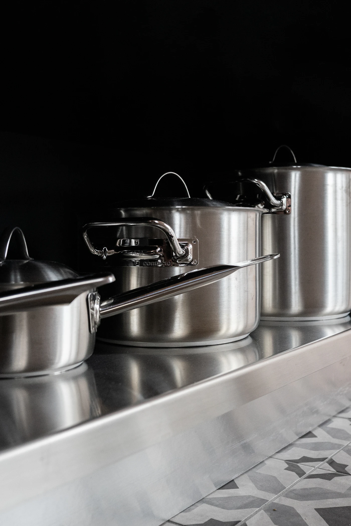 Pots on stainless tray