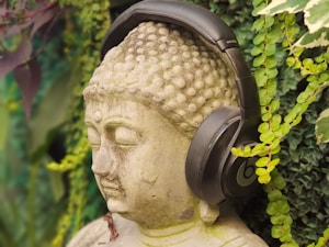 Máy Nghe Kinh