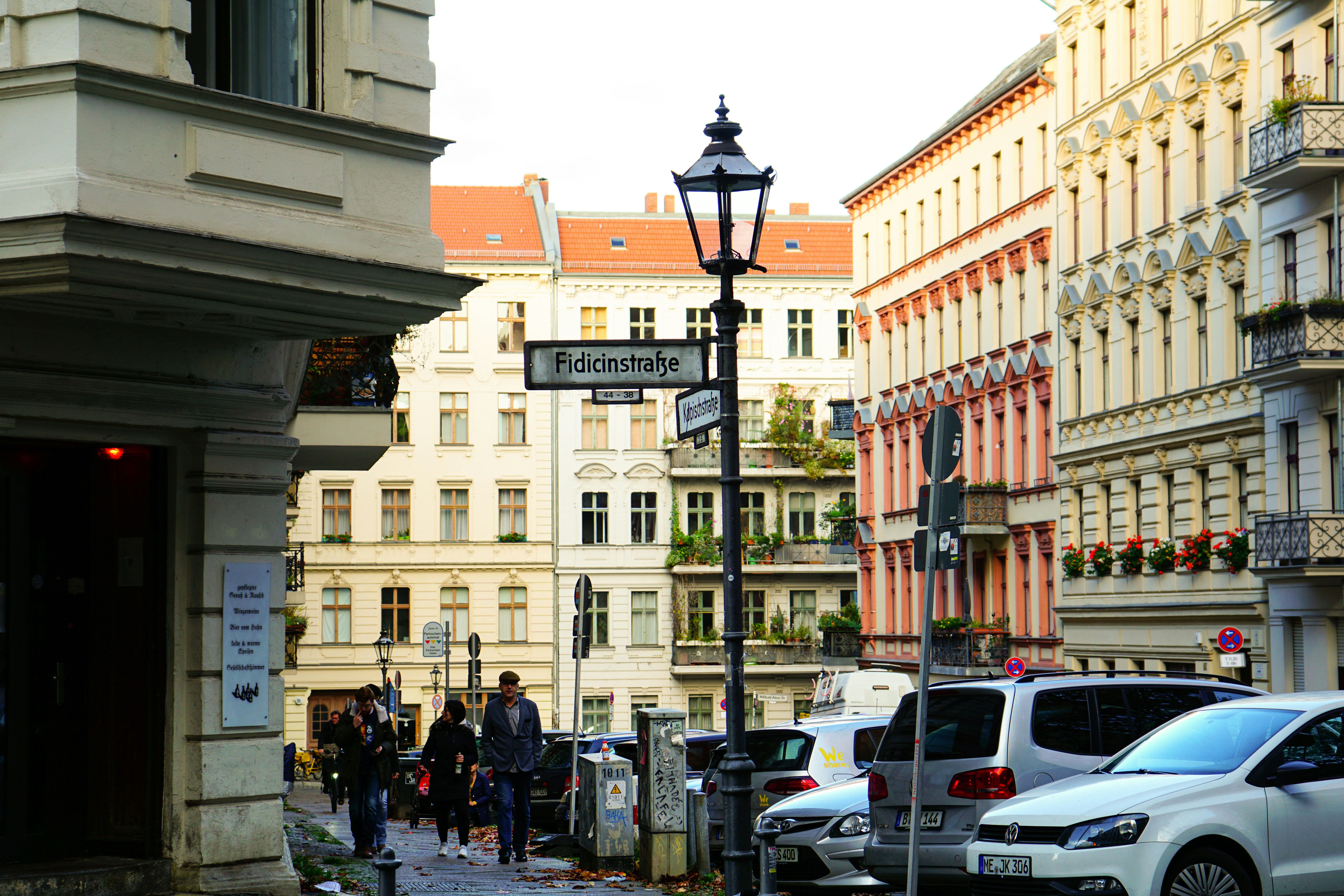 Photo by textstation