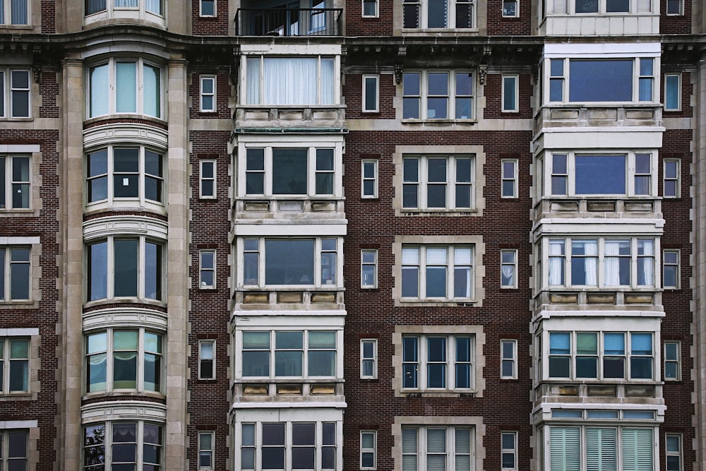 brown and white concrete building