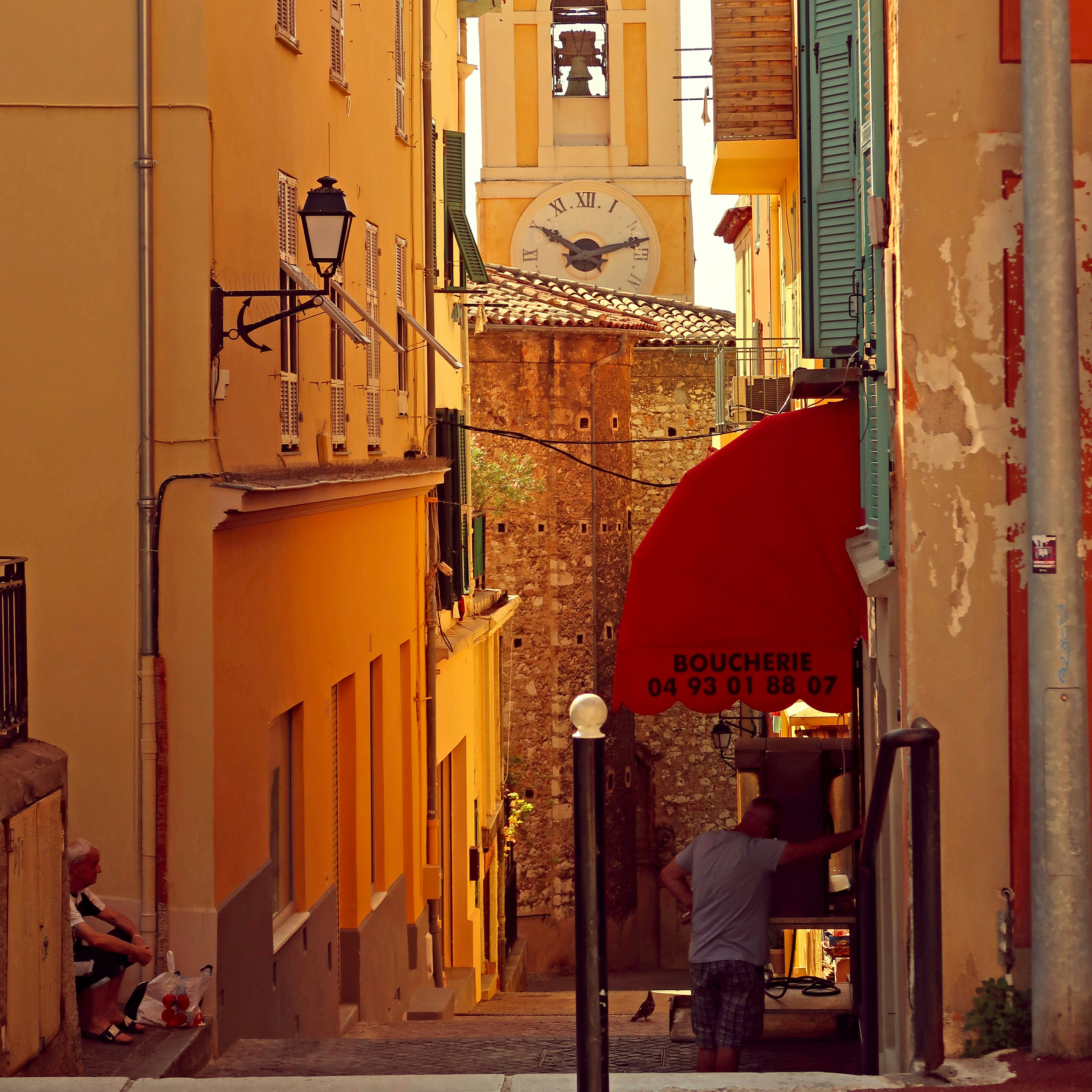 Photo by skunkhunt24