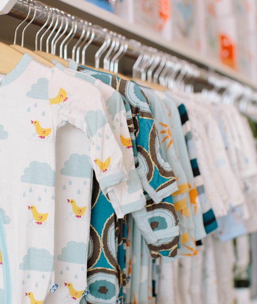 white and blue floral crew neck t-shirt