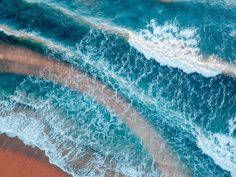 blue and white ocean waves