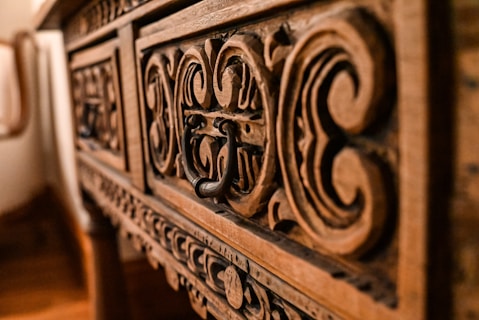 brown wooden fence in close up photography
